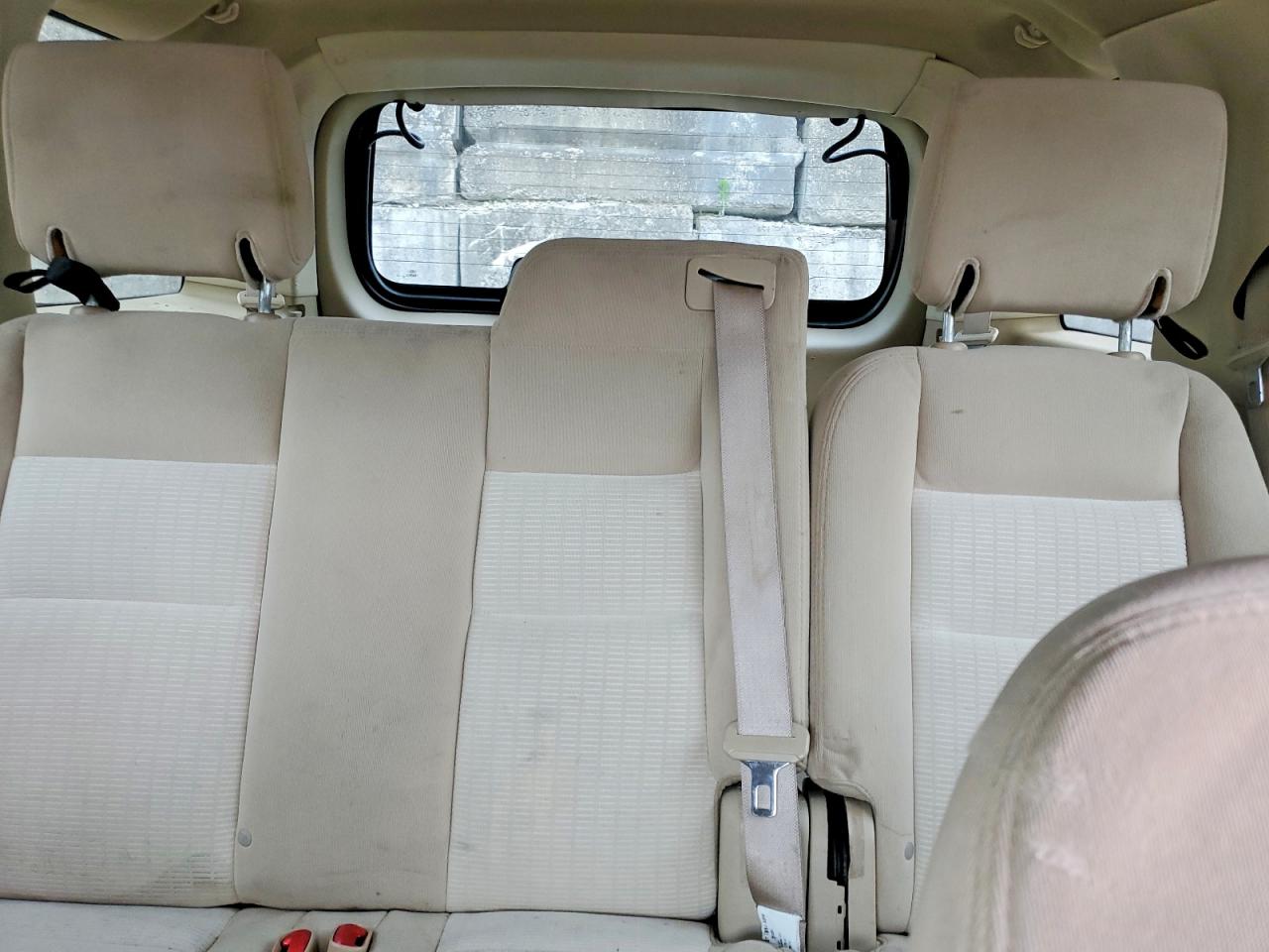 2006 Ford Explorer Xlt White vin: 1FMEU73E56UA19022