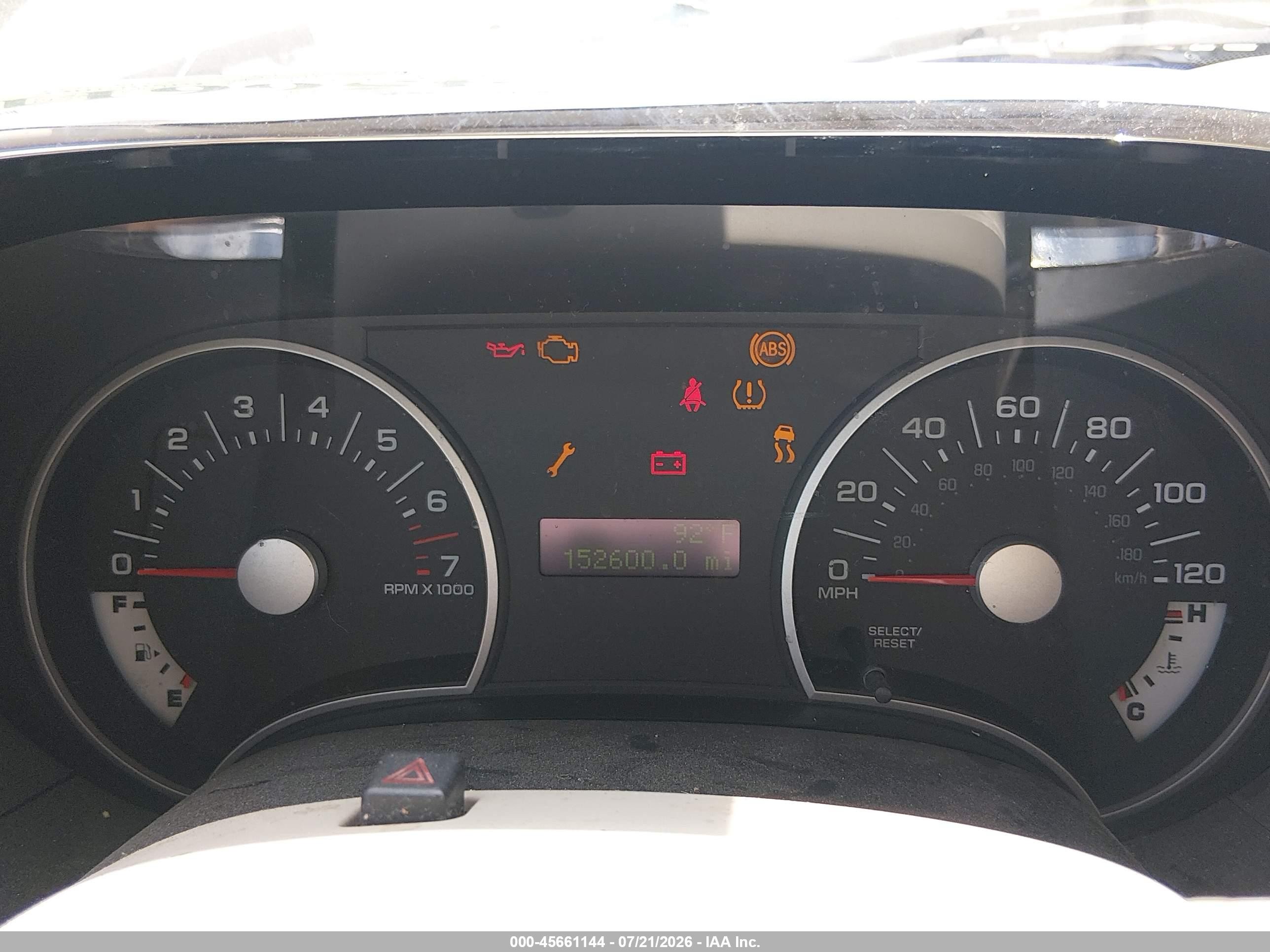 2007 Ford Explorer Xlt White vin: 1FMEU73E57UB03472