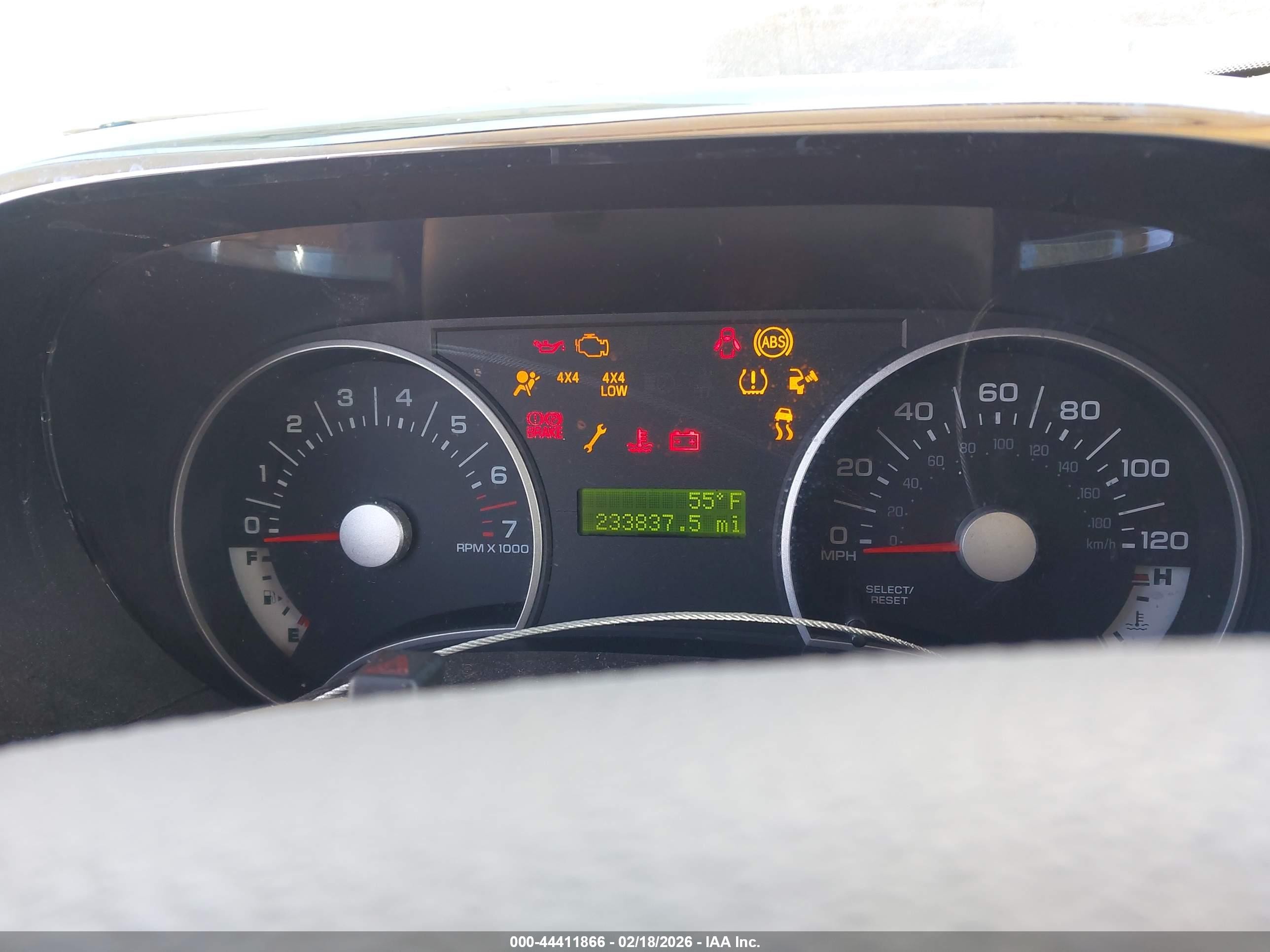 2008 Ford Explorer Xlt White vin: 1FMEU73E58UA21680