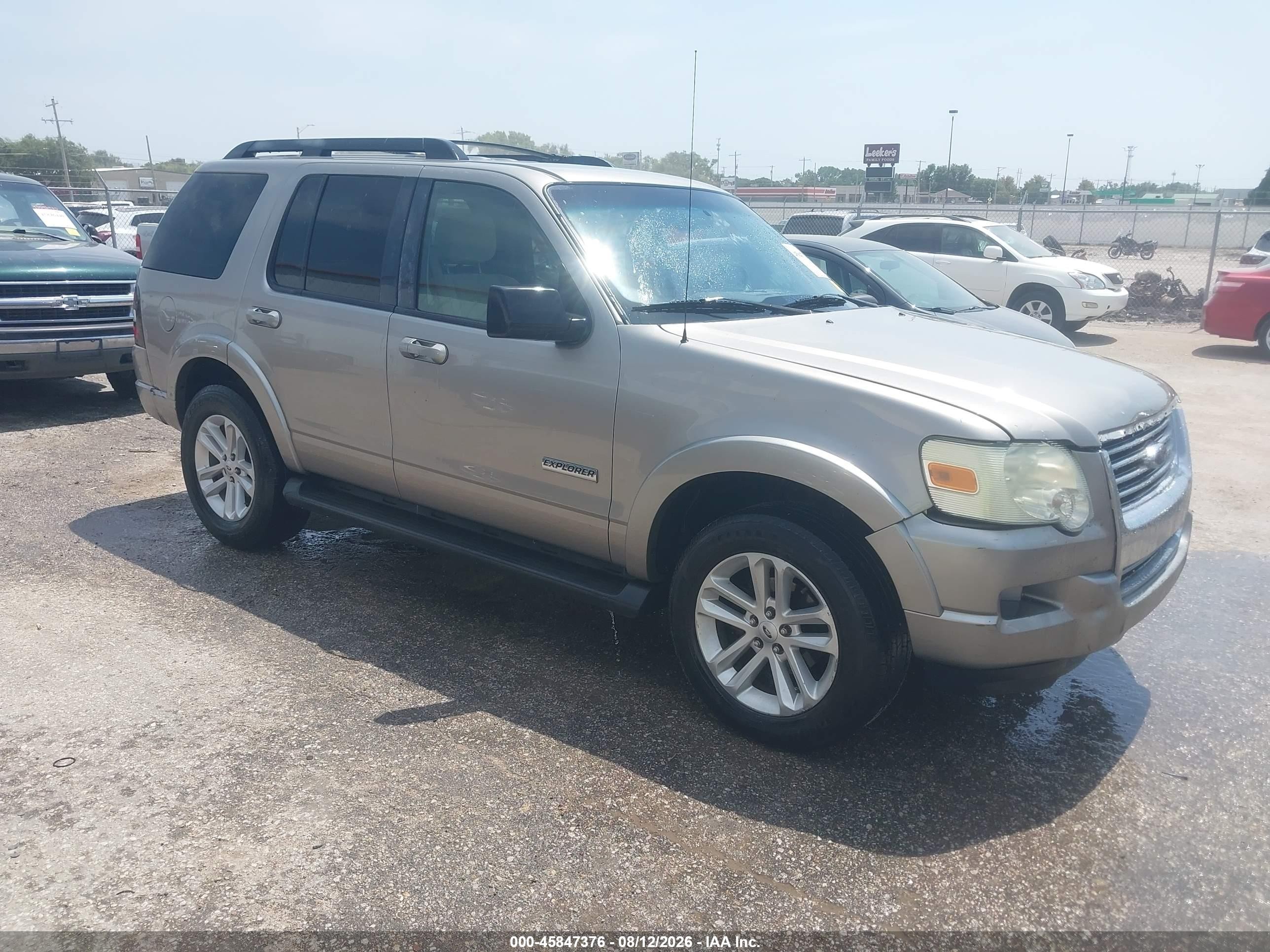2008 Ford Explorer Xlt Silver vin: 1FMEU73E58UB06230