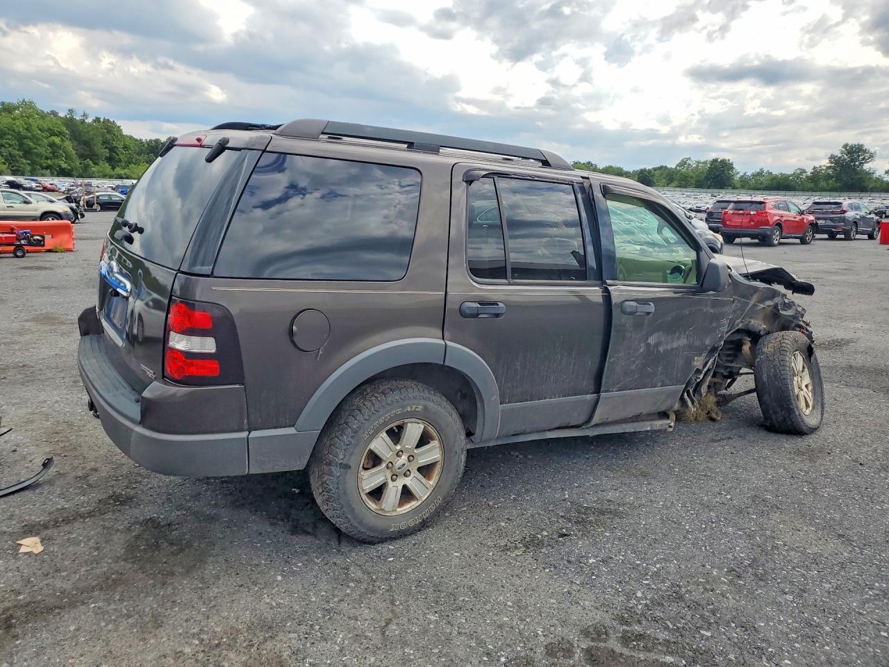 2006 Ford Explorer Xlt Gray vin: 1FMEU73E66UA26318