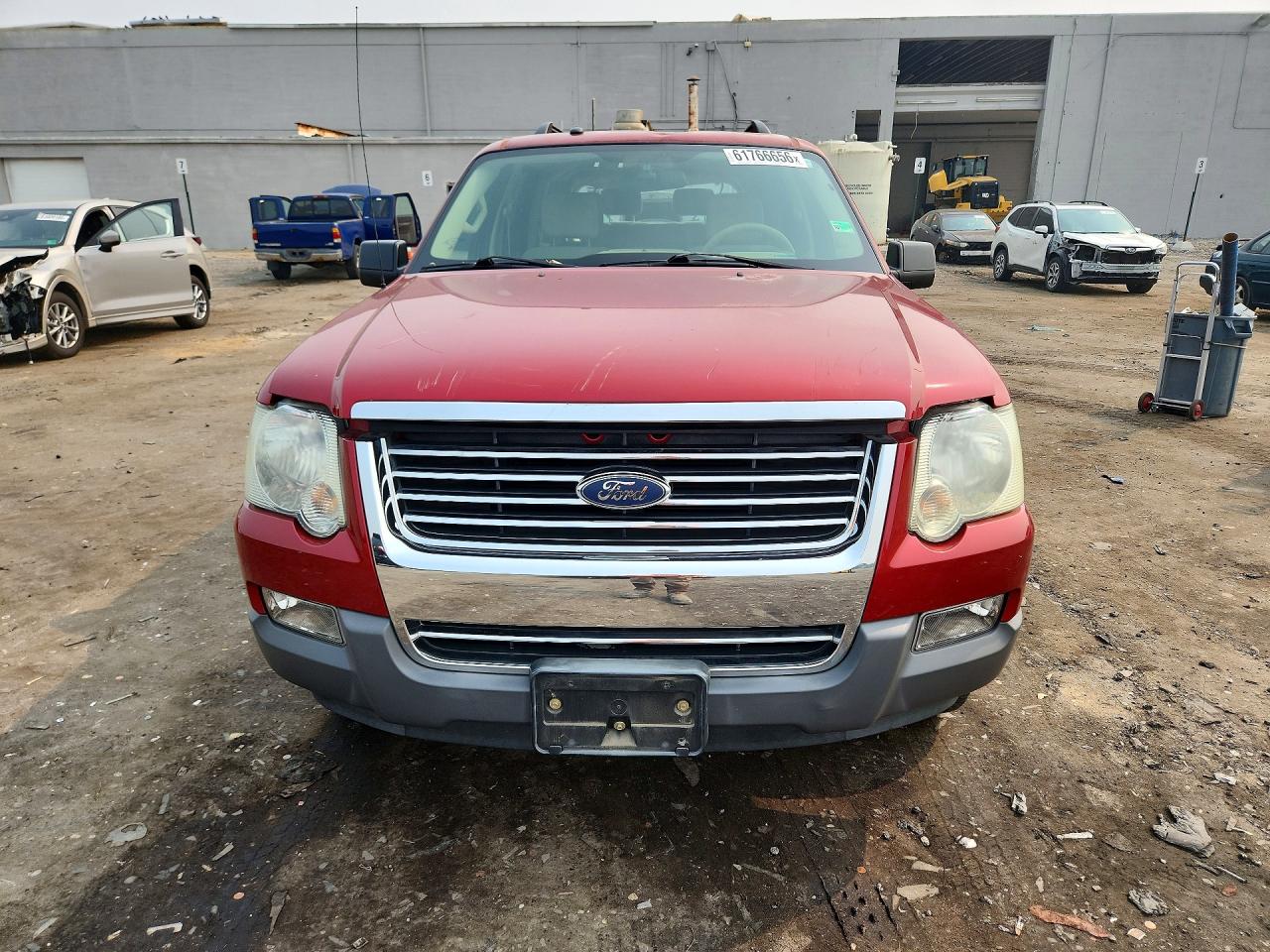 2006 Ford Explorer Xlt Red vin: 1FMEU73E66UB20022