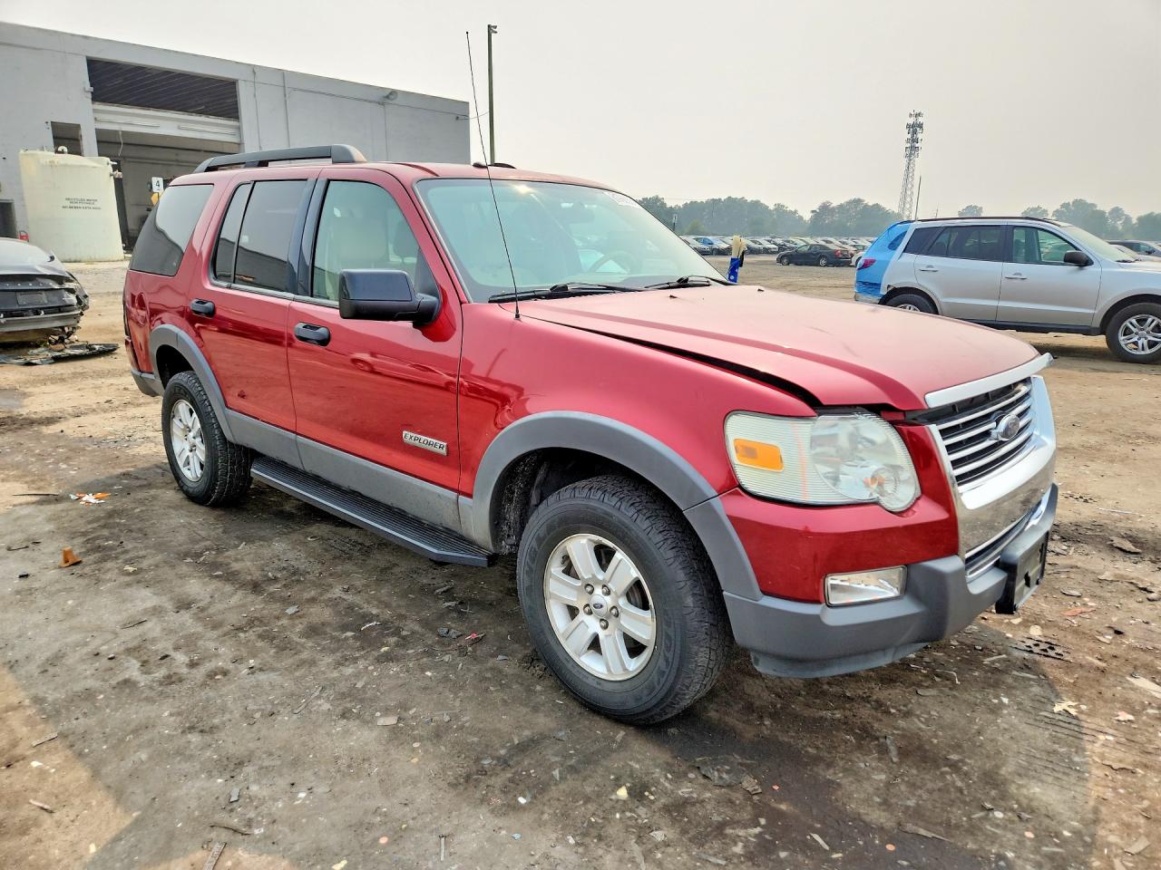 2006 Ford Explorer Xlt Red vin: 1FMEU73E66UB20022