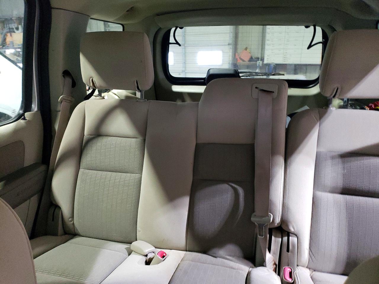 2006 Ford Explorer Xlt Silver vin: 1FMEU73E66UB38245