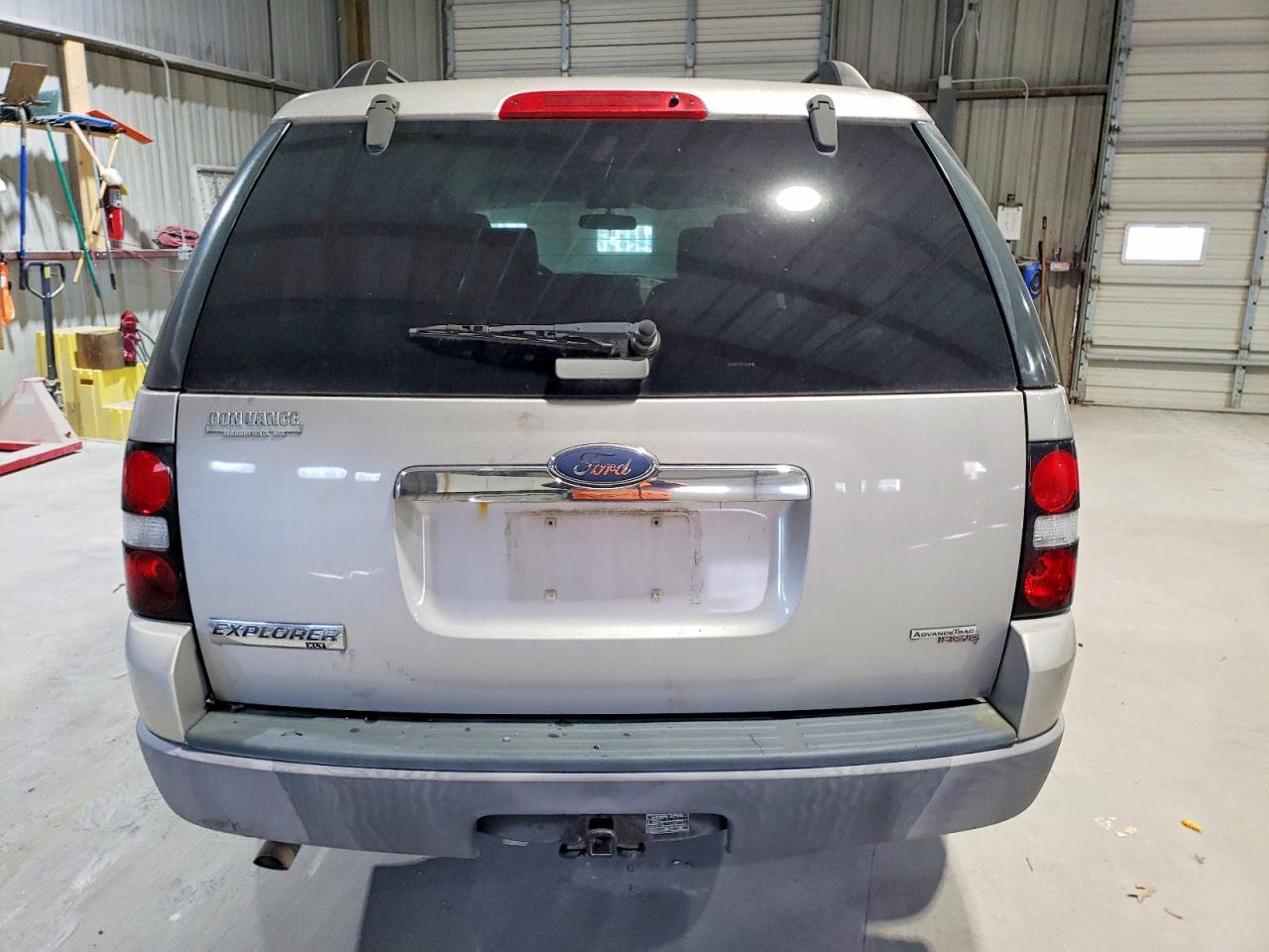2006 Ford Explorer Xlt Silver vin: 1FMEU73E66UB38245
