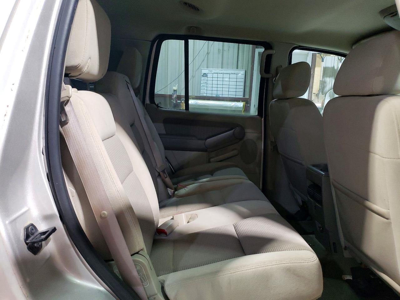 2006 Ford Explorer Xlt Silver vin: 1FMEU73E66UB38245
