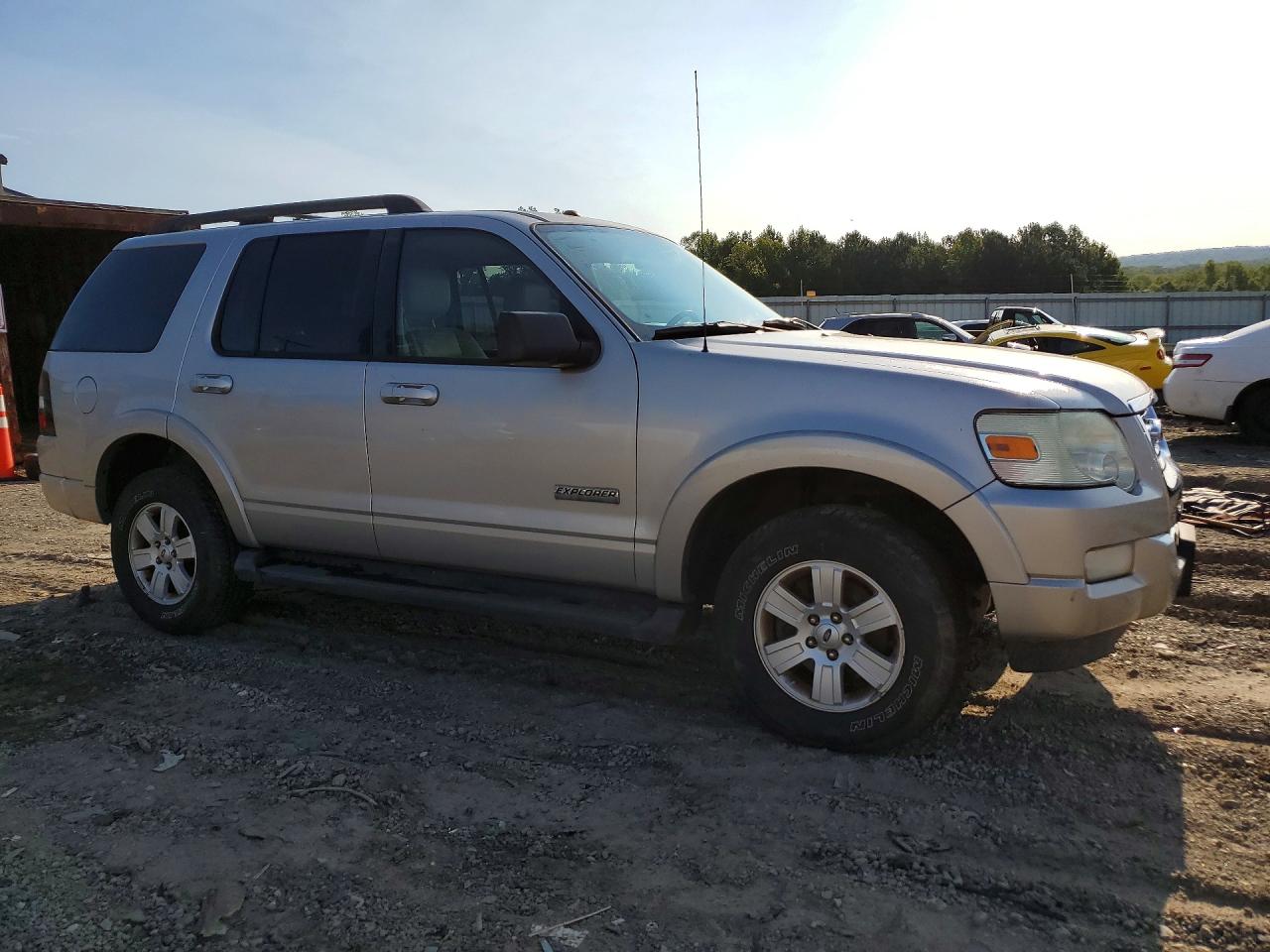 2008 Ford Explorer Xlt Серебряный vin: 1FMEU73E68UA08162