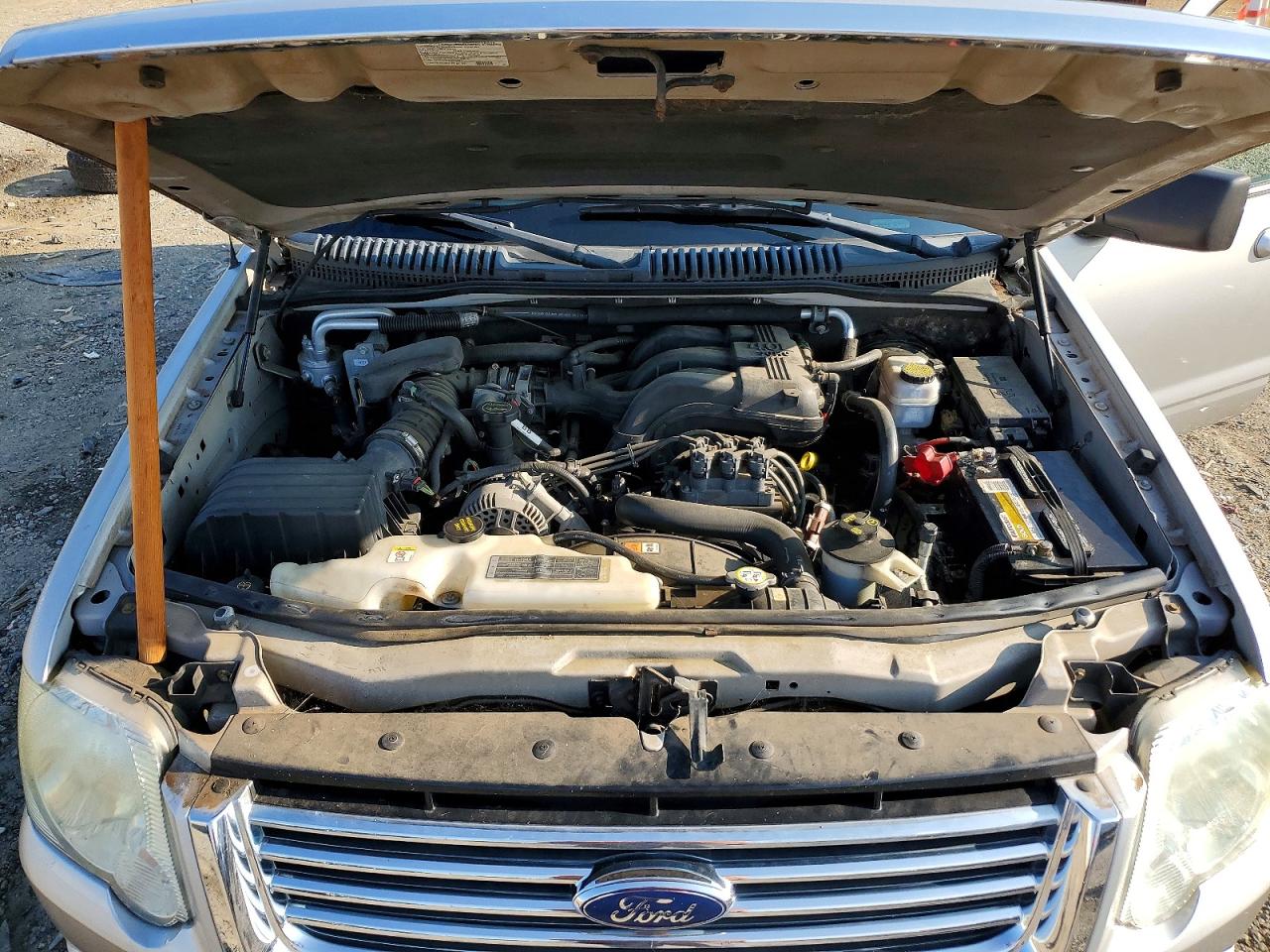 2008 Ford Explorer Xlt Серебряный vin: 1FMEU73E68UA08162