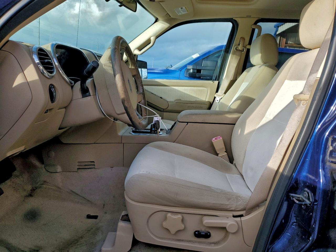 2008 Ford Explorer Xlt Blue vin: 1FMEU73E68UA14012