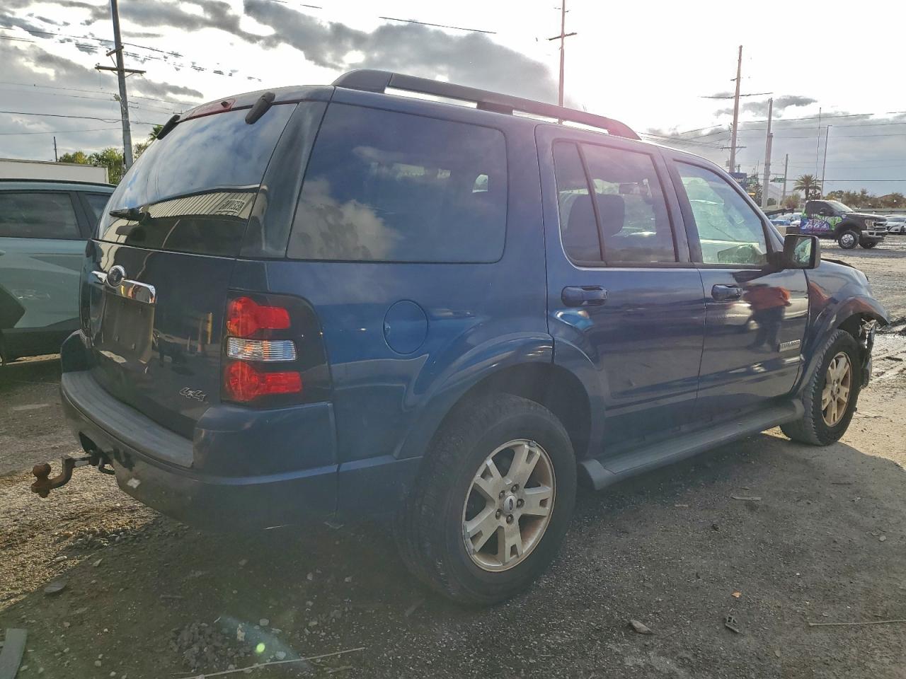 2008 Ford Explorer Xlt Blue vin: 1FMEU73E68UA14012