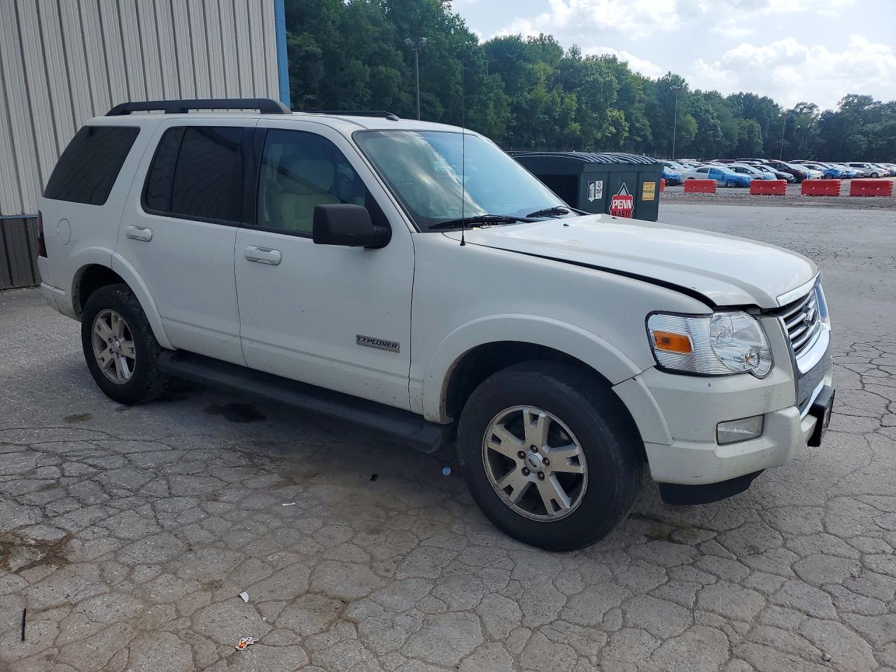 2008 Ford Explorer Xlt White vin: 1FMEU73E68UB35297
