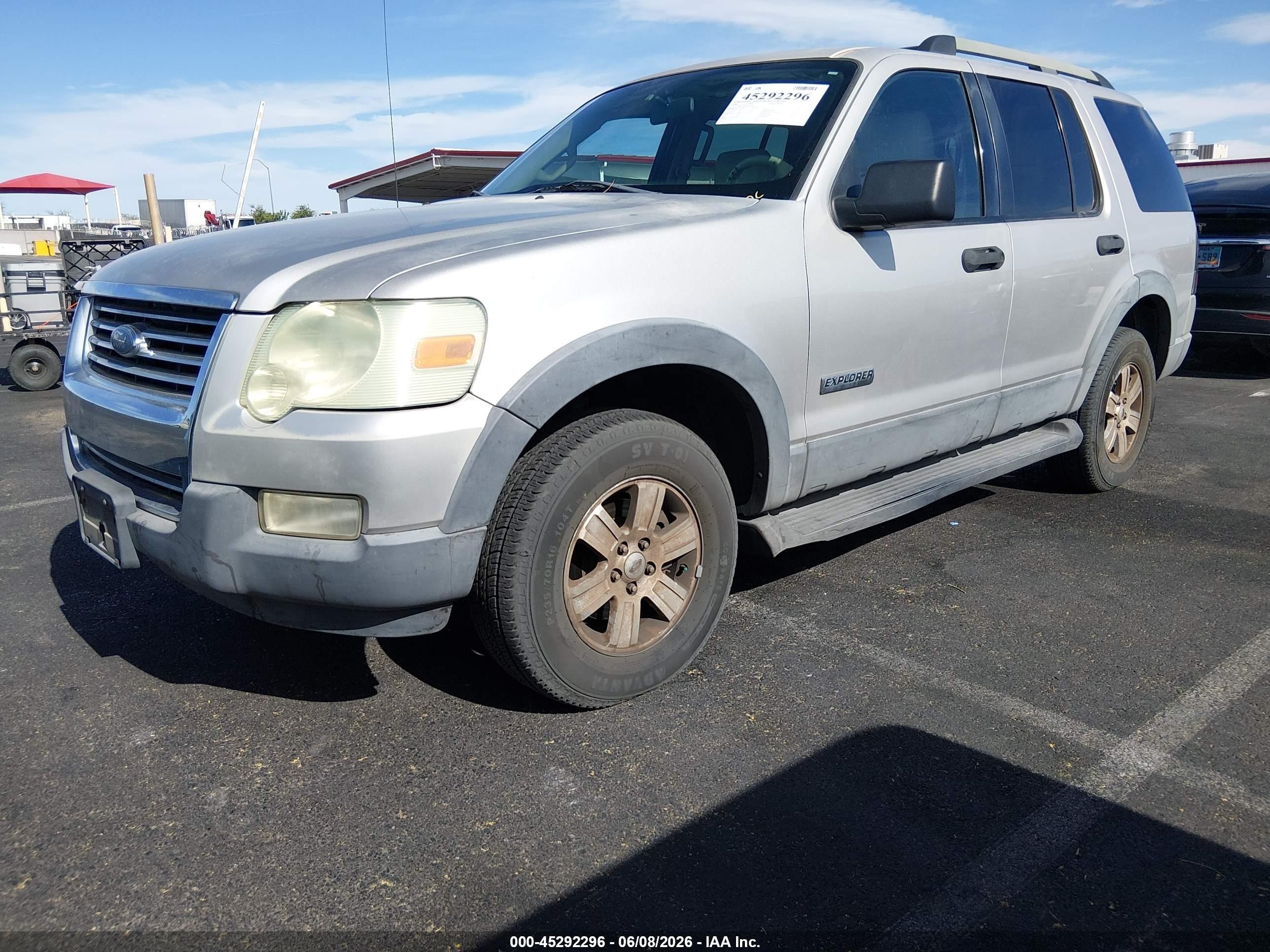 2006 Ford Explorer Xlt Silver vin: 1FMEU73E76UB35290