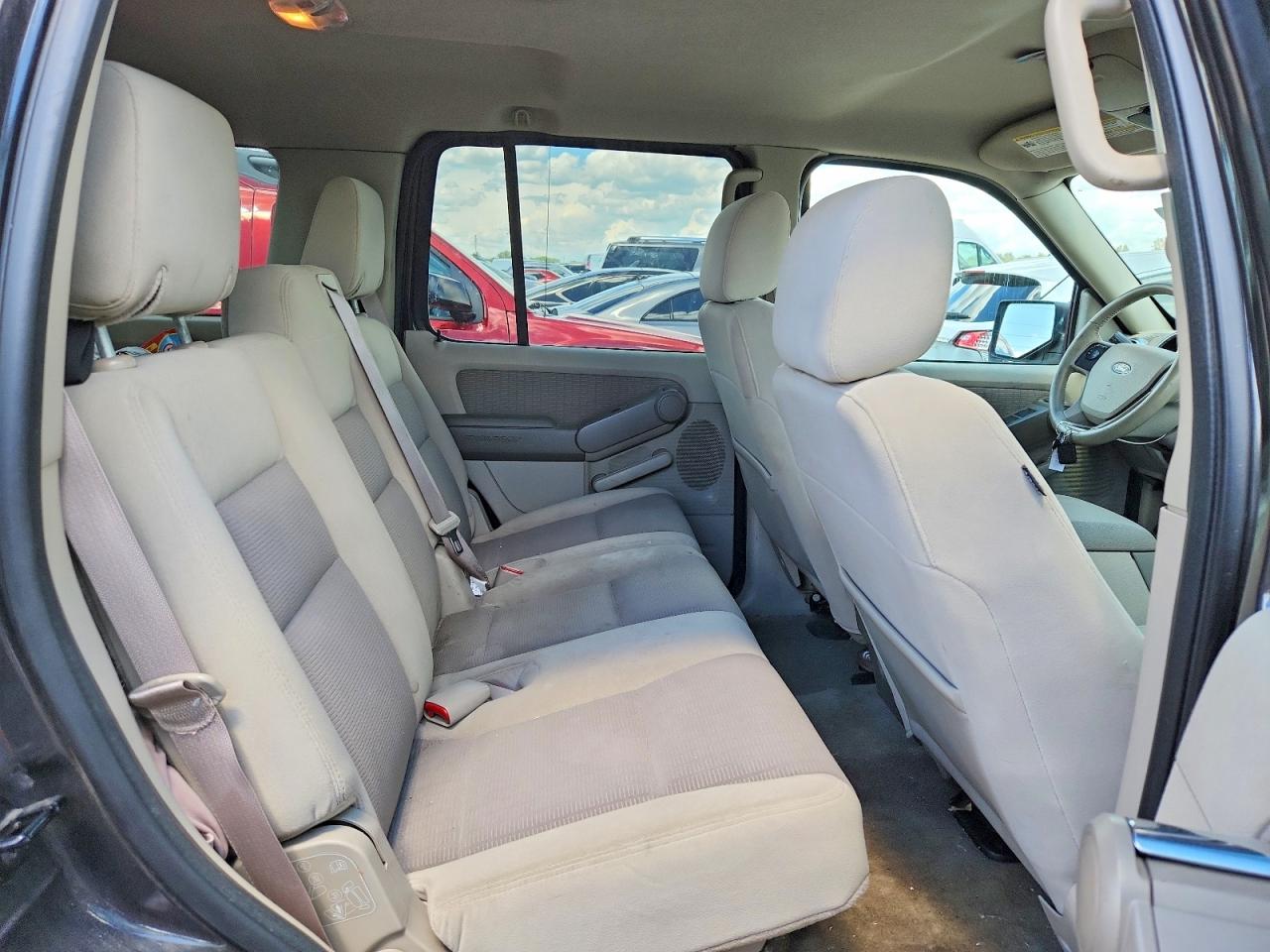 2007 Ford Explorer Xlt Серый vin: 1FMEU73E77UA77909