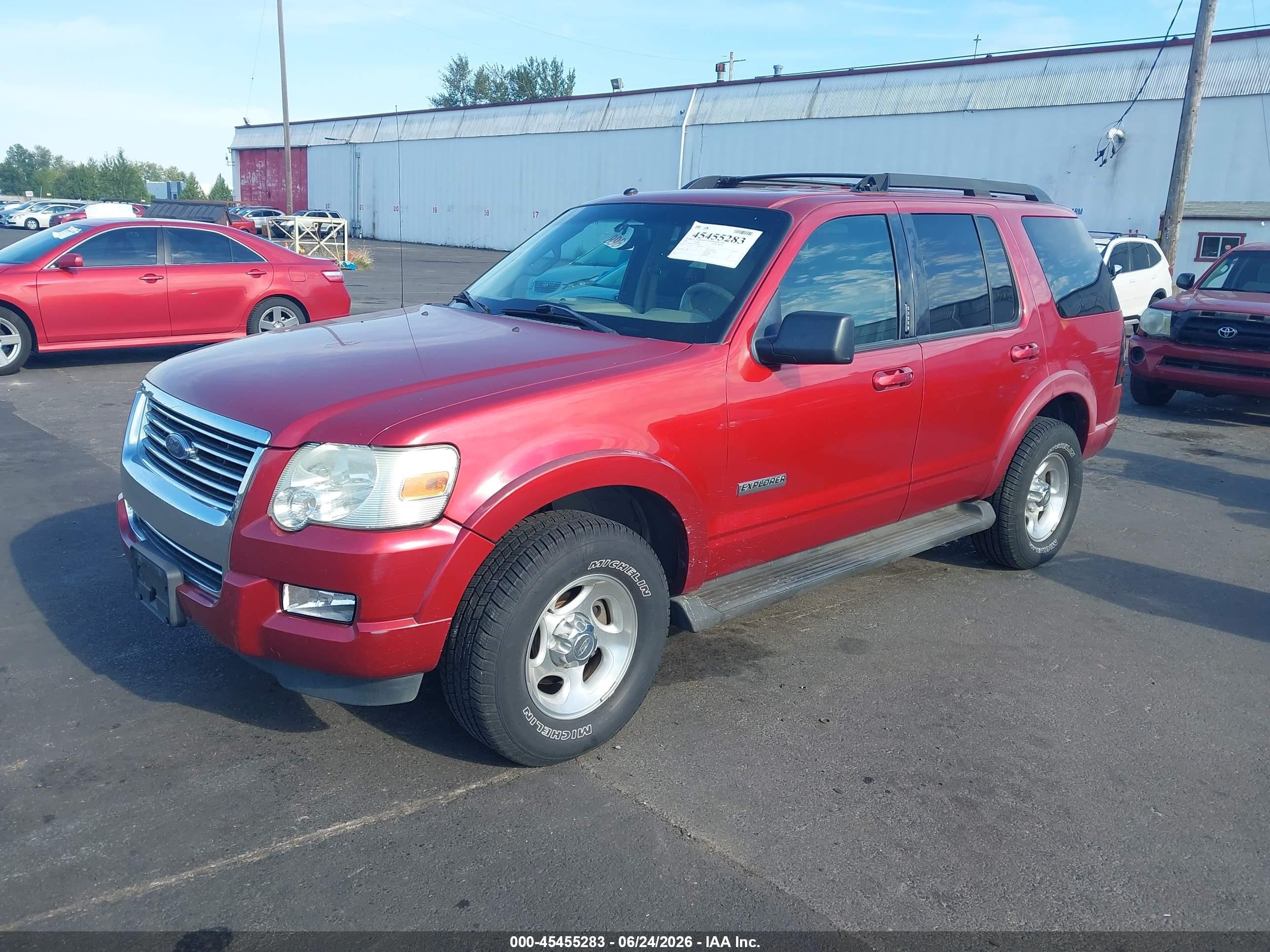 2007 Ford Explorer Xlt Red vin: 1FMEU73E77UA99165