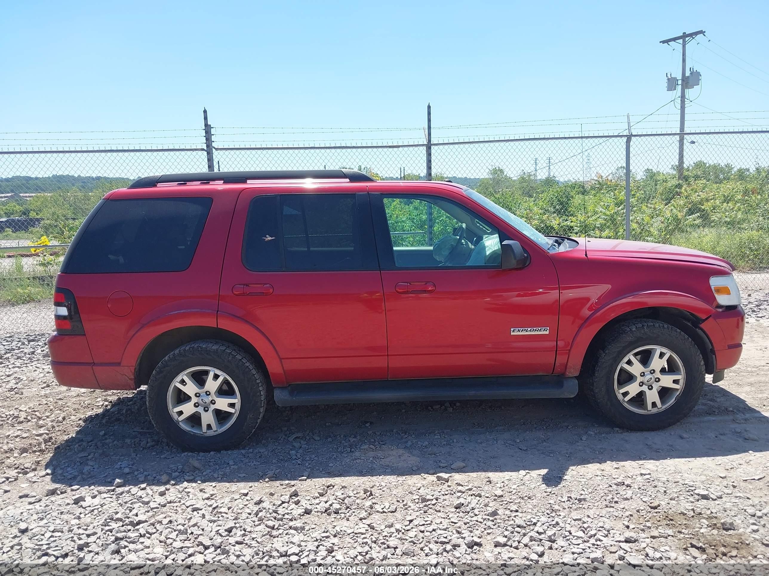 2007 Ford Explorer Xlt Red vin: 1FMEU73E77UB58232