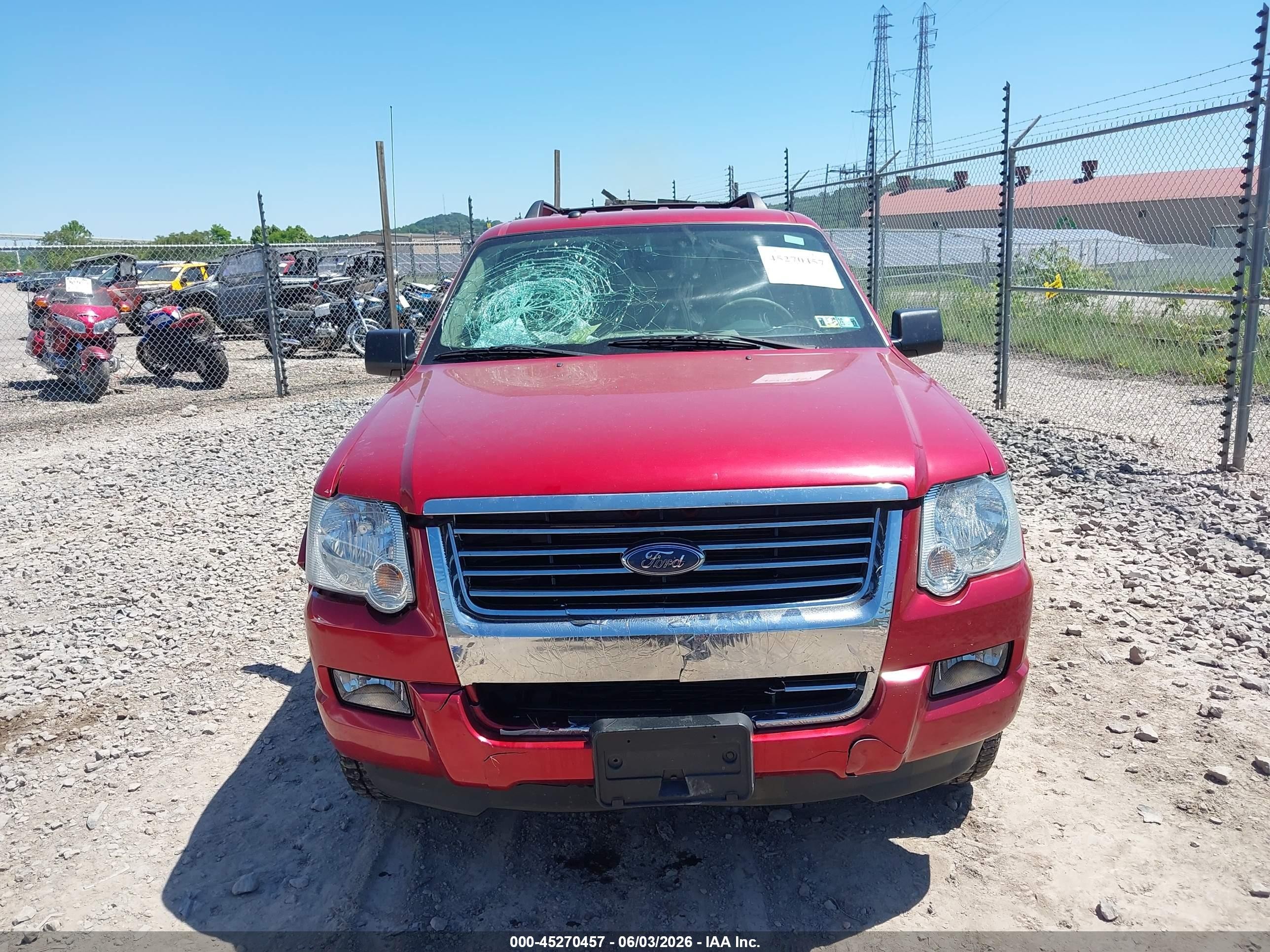 2007 Ford Explorer Xlt Red vin: 1FMEU73E77UB58232