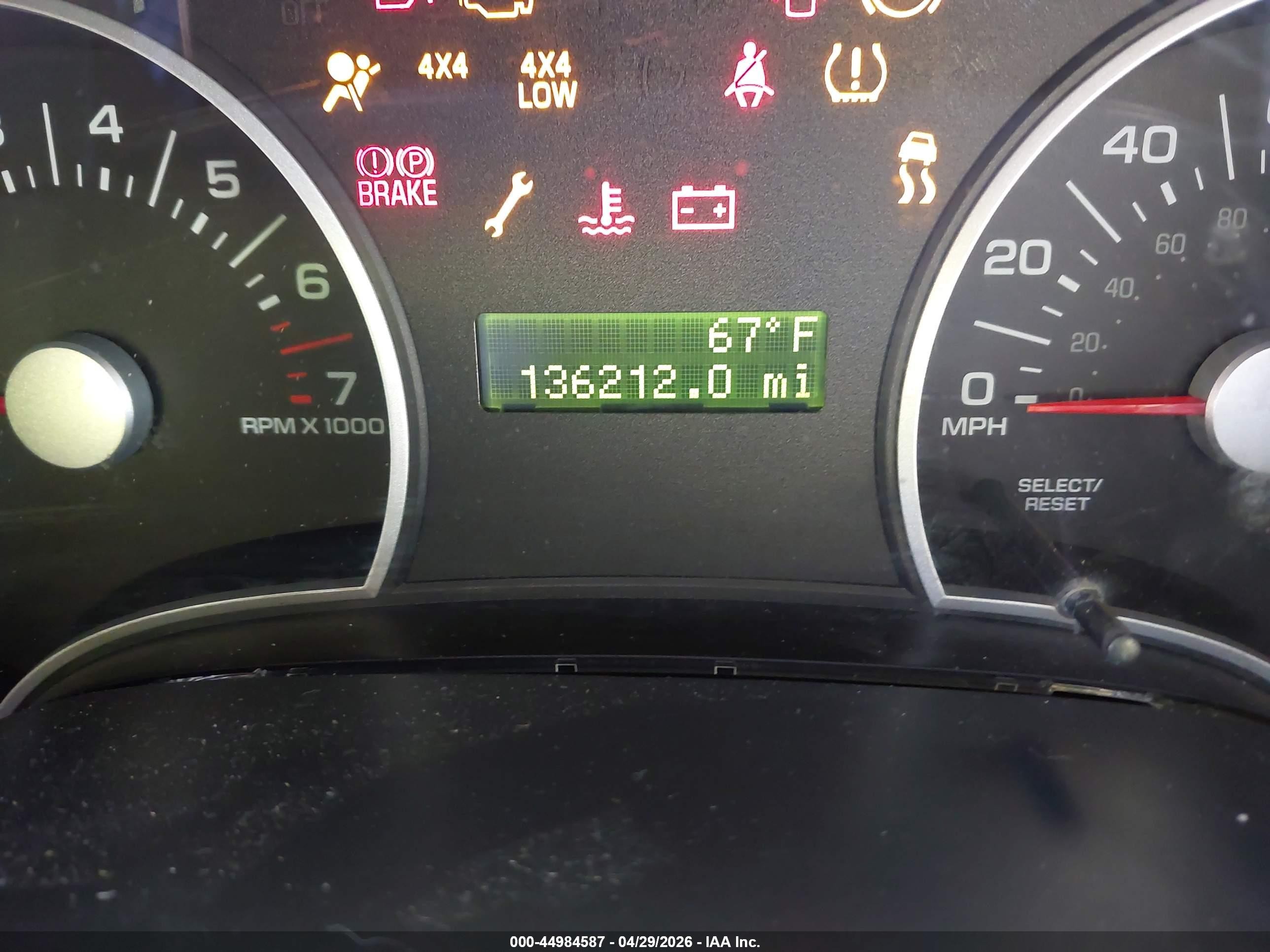 2008 Ford Explorer Xlt Серебряный vin: 1FMEU73E78UA80259
