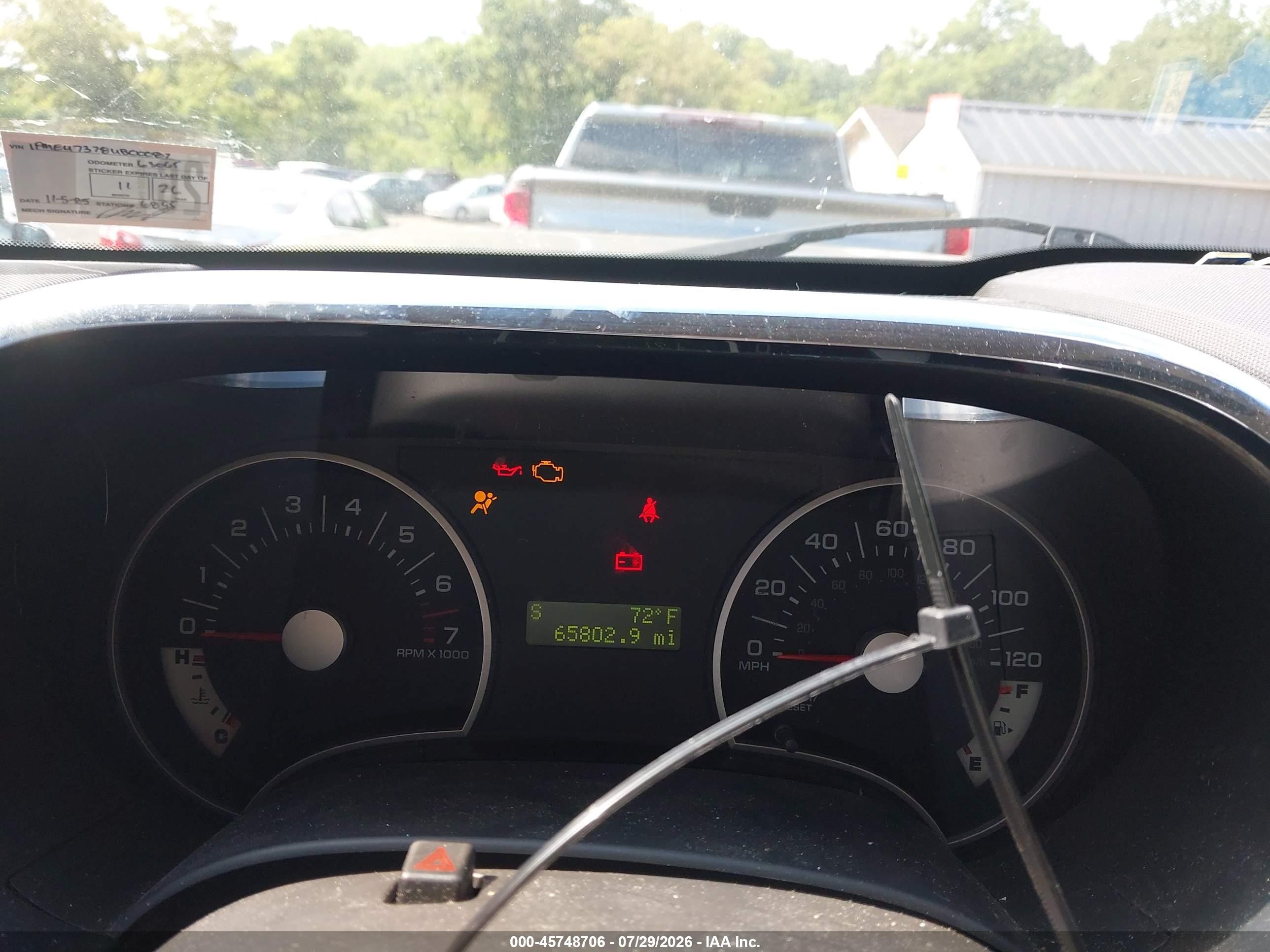 2008 Ford Explorer Xlt Silver vin: 1FMEU73E78UB00087