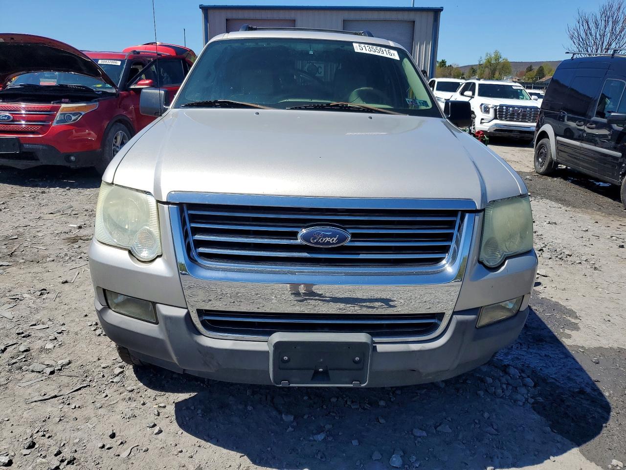 2006 Ford Explorer Xlt Gray vin: 1FMEU73E86UA10623