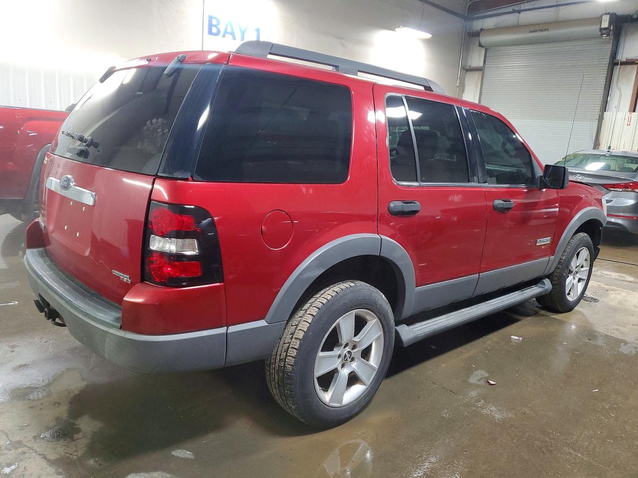 2006 Ford Explorer Xlt Красный vin: 1FMEU73E86UB06770