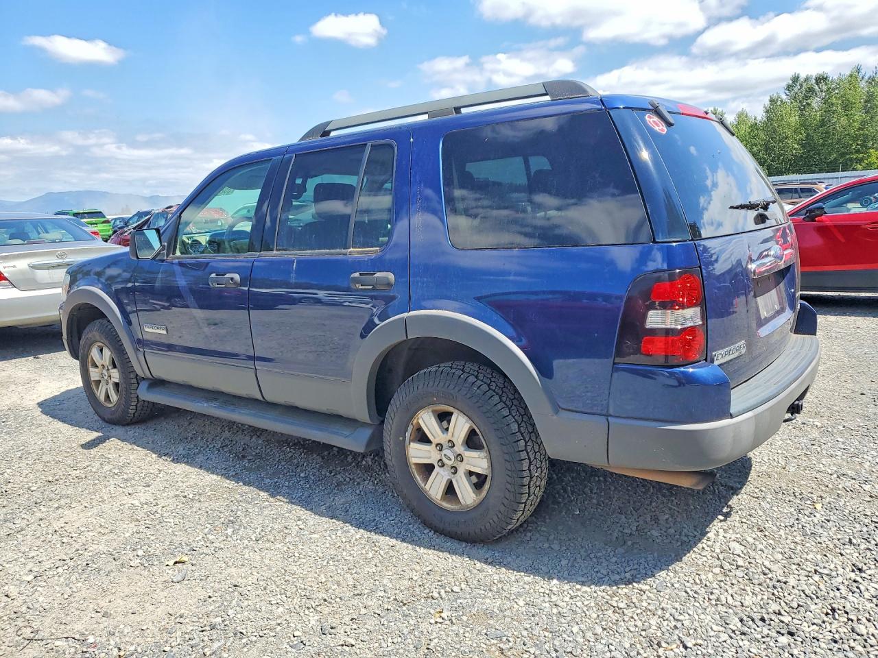 2006 Ford Explorer Xlt Blue vin: 1FMEU73E86UB74468