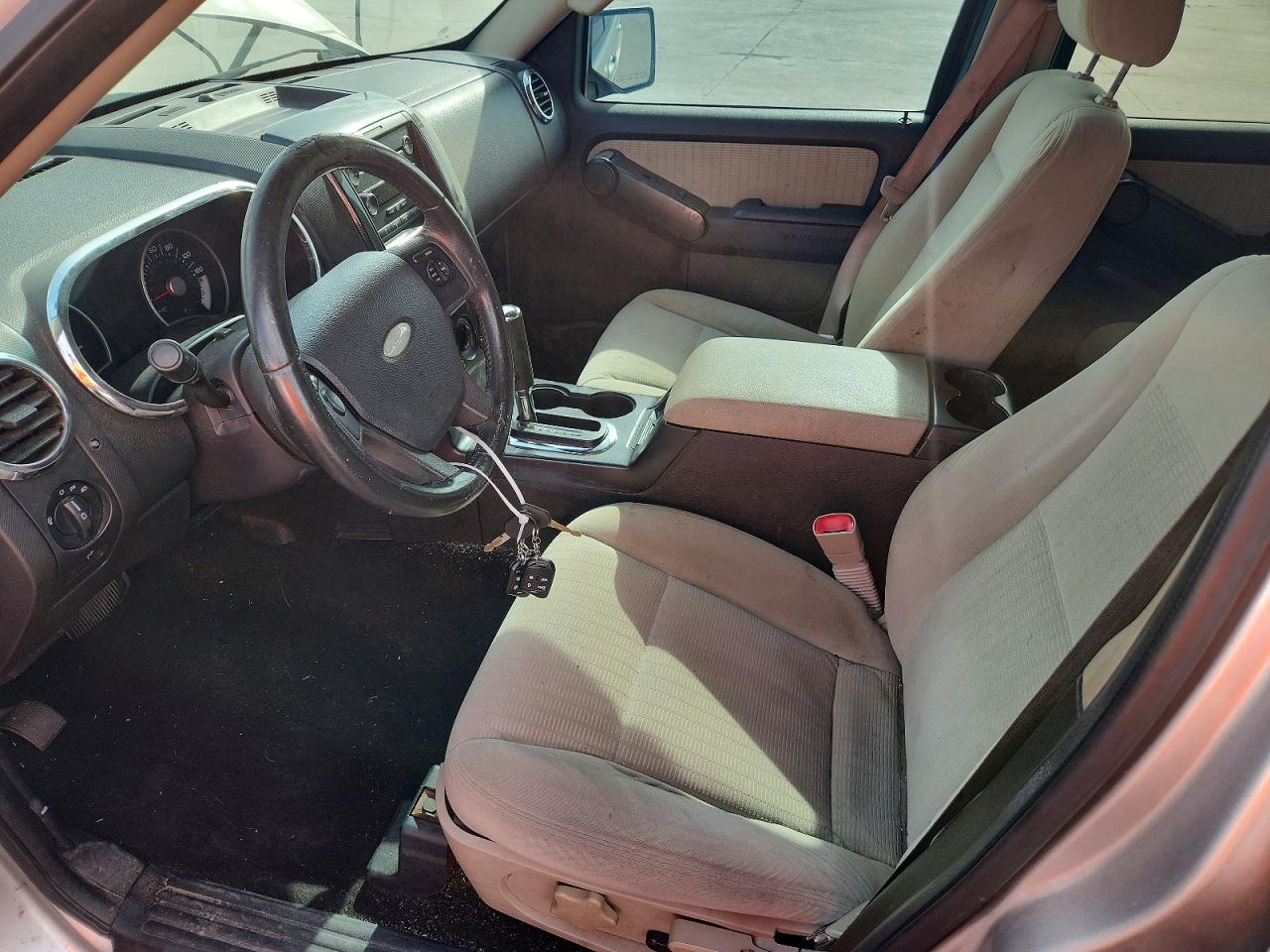 2008 Ford Explorer Xlt Серебряный vin: 1FMEU73E88UA59534
