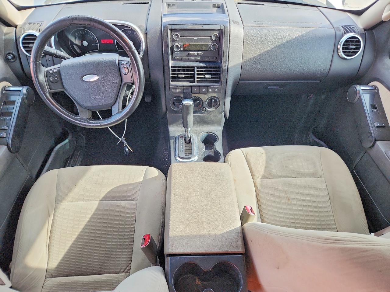 2008 Ford Explorer Xlt Серебряный vin: 1FMEU73E88UA59534