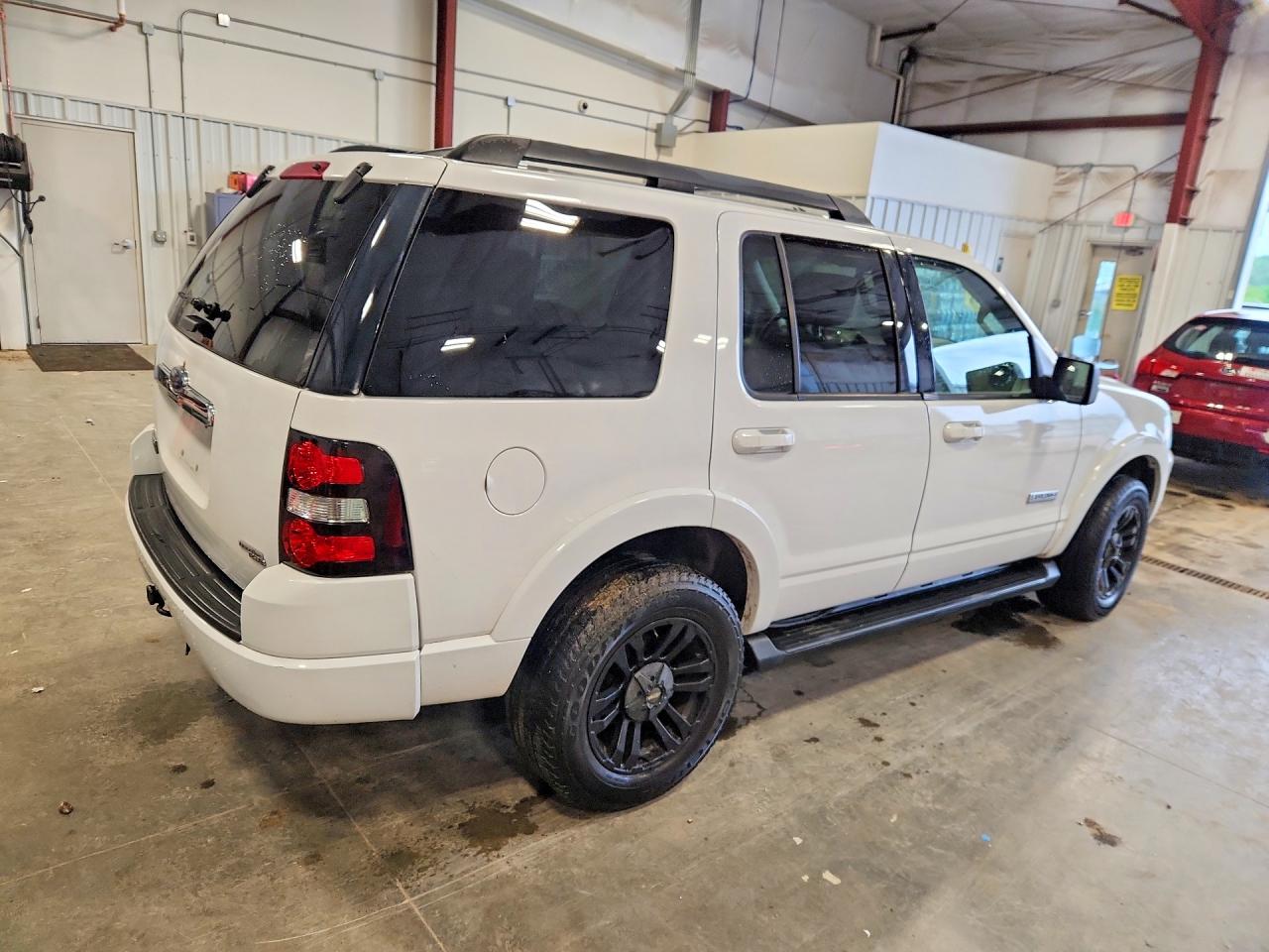 2007 Ford Explorer Xlt White vin: 1FMEU73E97UB79227