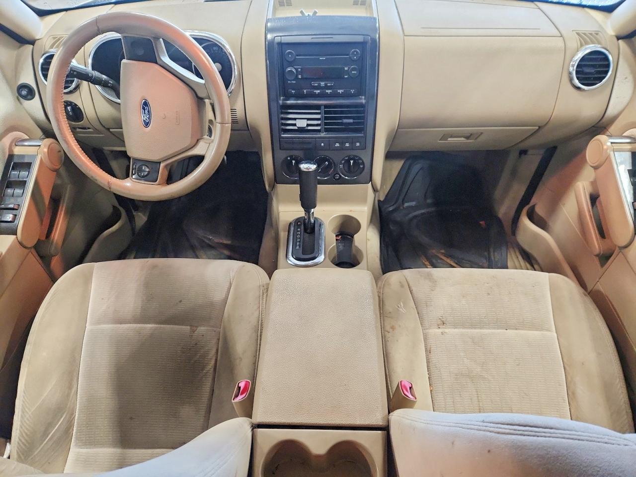 2007 Ford Explorer Xlt White vin: 1FMEU73E97UB79227