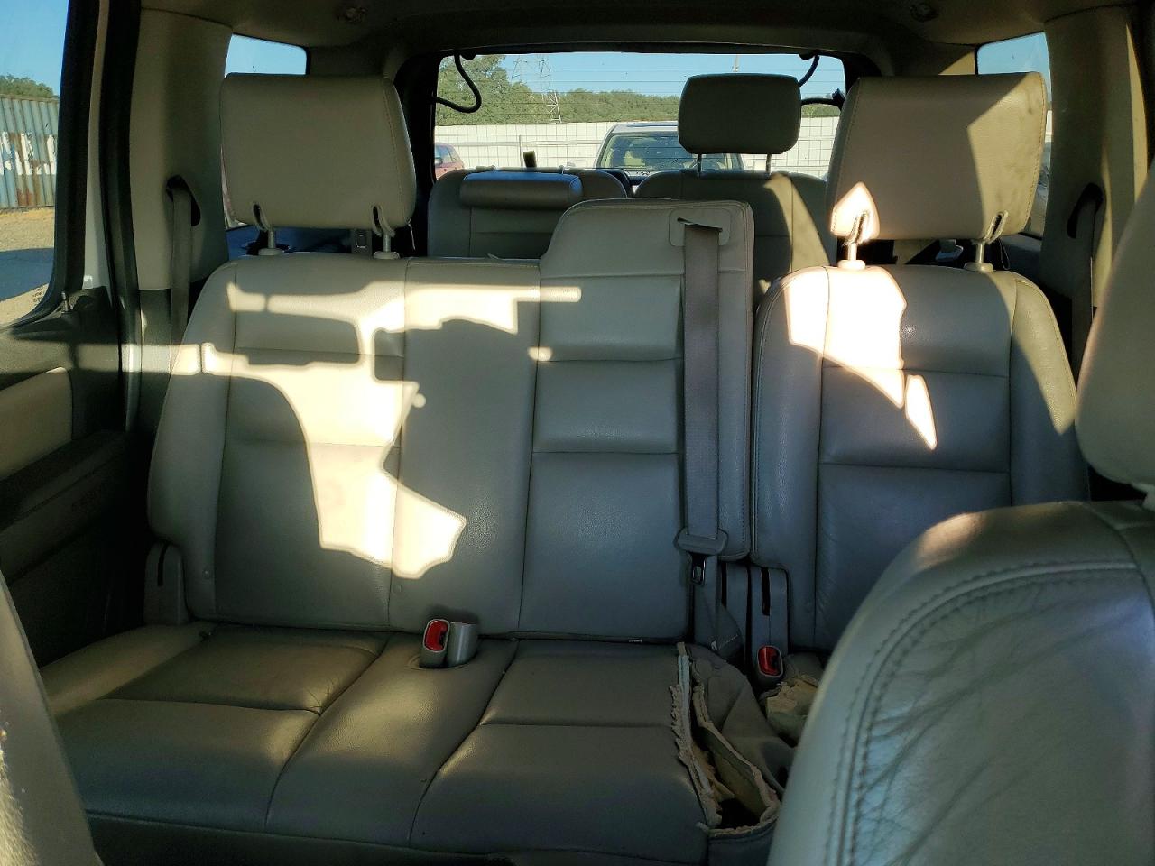 2008 Ford Explorer Xlt Белый vin: 1FMEU73E98UB35021