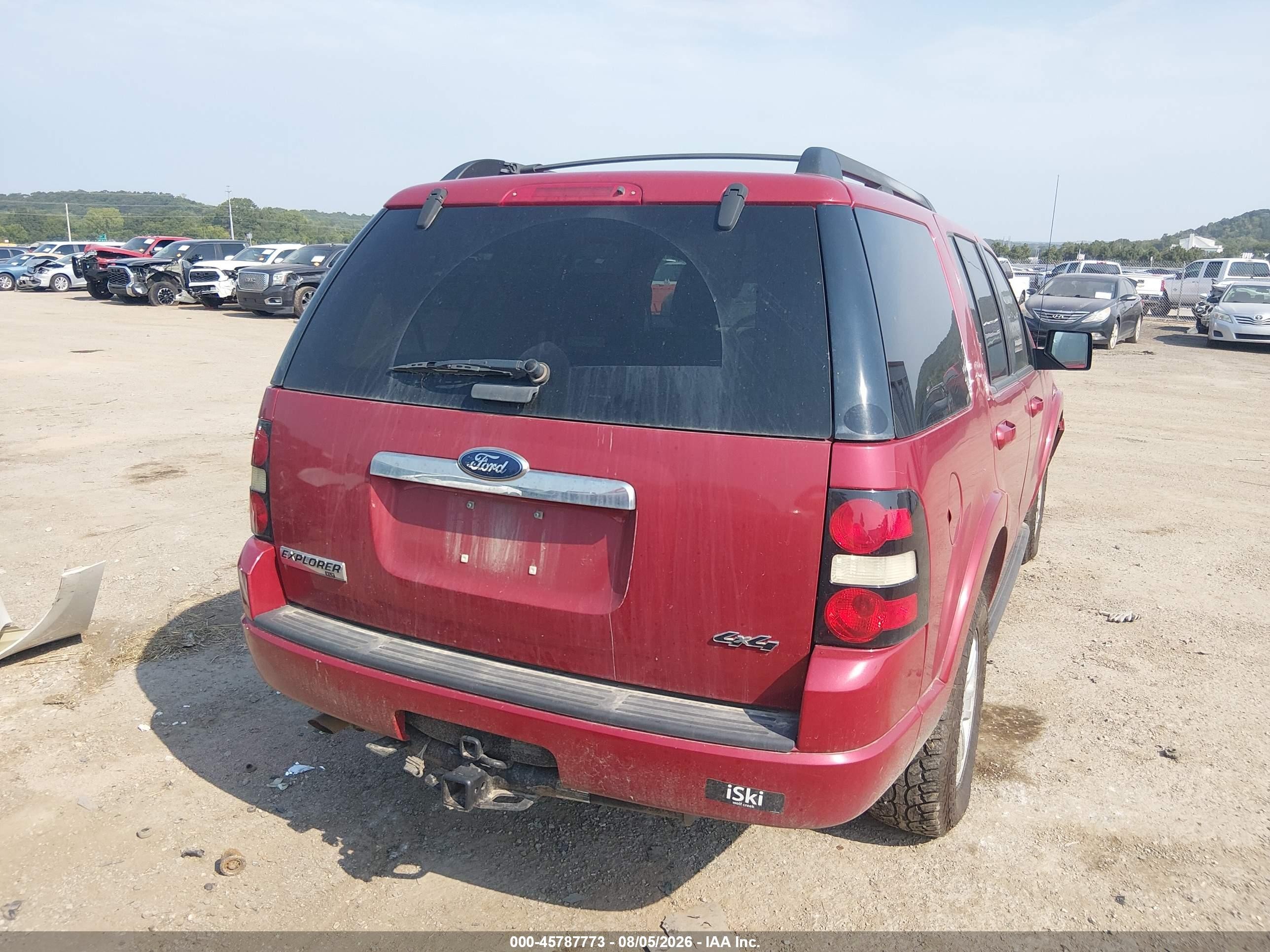 2009 Ford Explorer Xlt Red vin: 1FMEU73E99UA37429