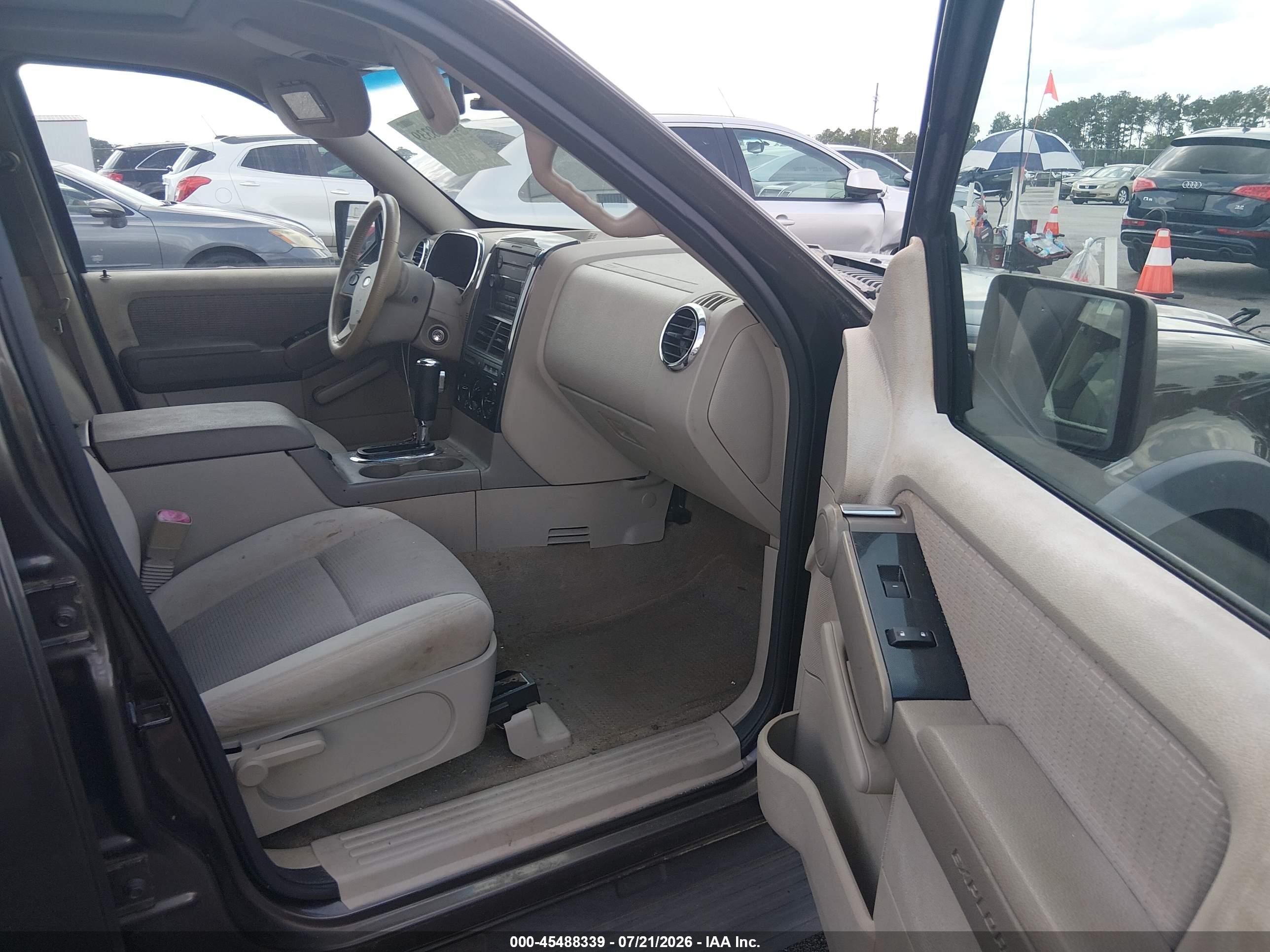 2006 Ford Explorer Xlt Brown vin: 1FMEU73EX6UA63470