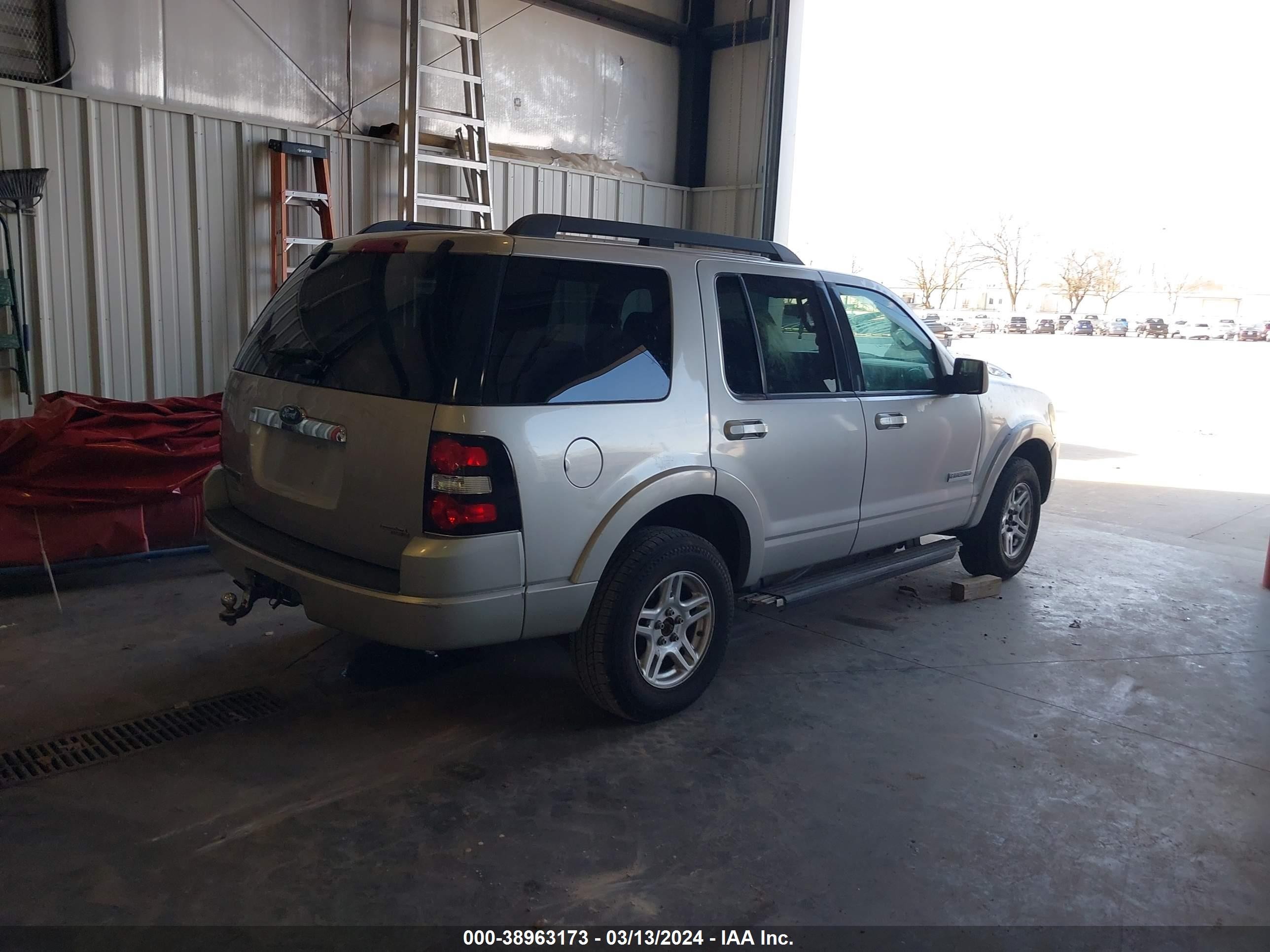 2007 Ford Explorer Xlt Beige vin: 1FMEU73EX7UB77843