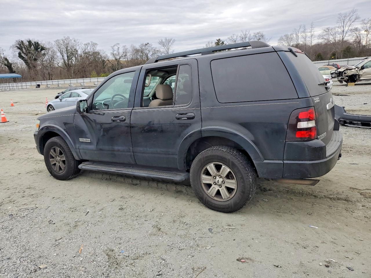 2008 Ford Explorer Xlt Black vin: 1FMEU73EX8UA10139