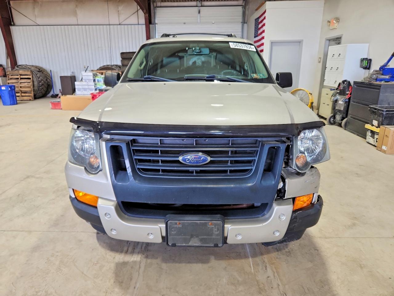 2008 Ford Explorer Xlt Silver vin: 1FMEU73EX8UA24395