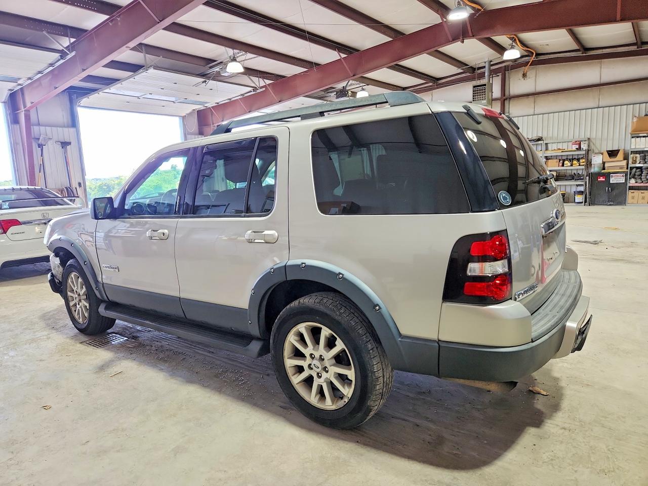 2008 Ford Explorer Xlt Silver vin: 1FMEU73EX8UA24395