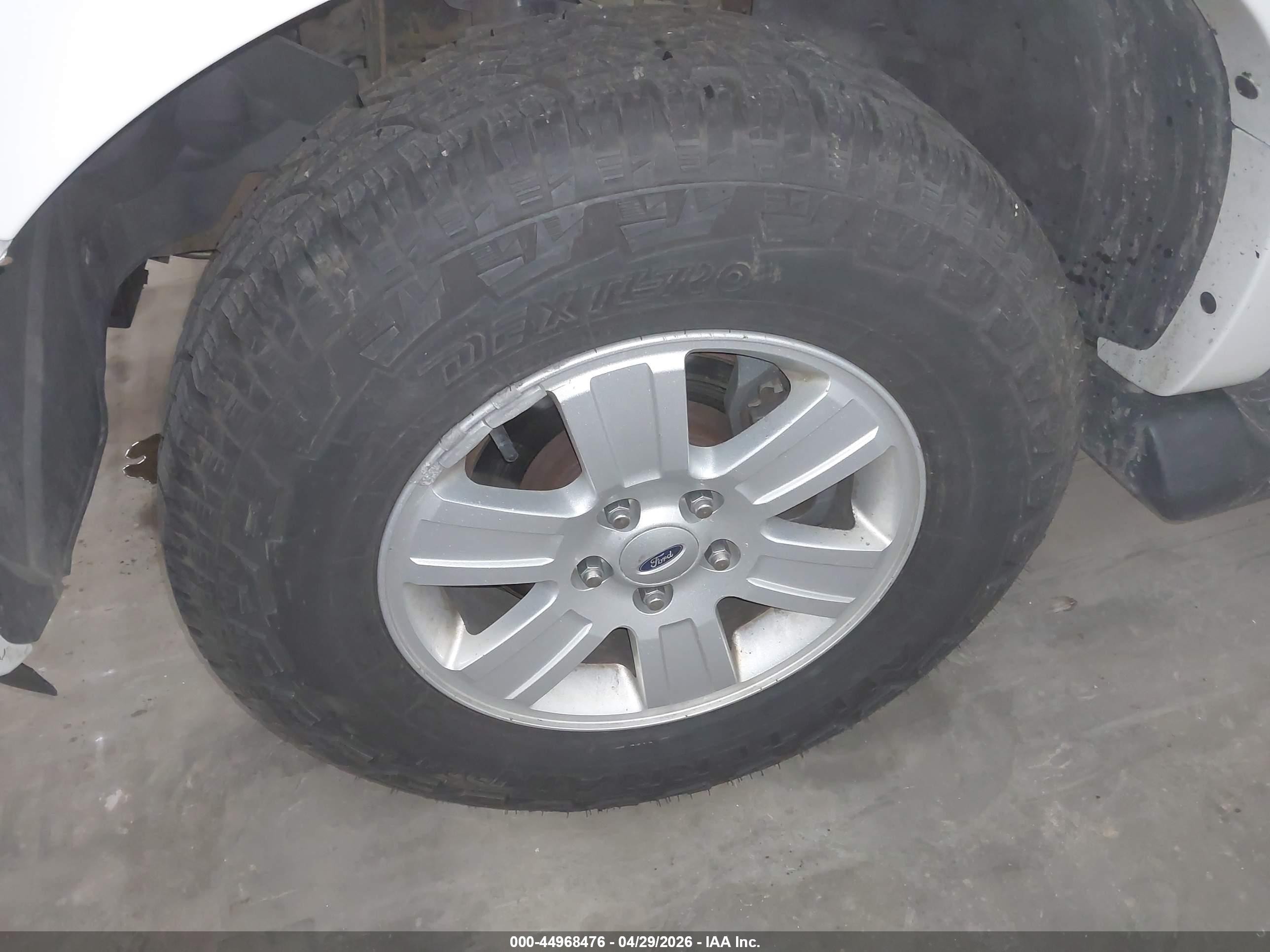 2009 Ford Explorer Xlt White vin: 1FMEU73EX9UA10997