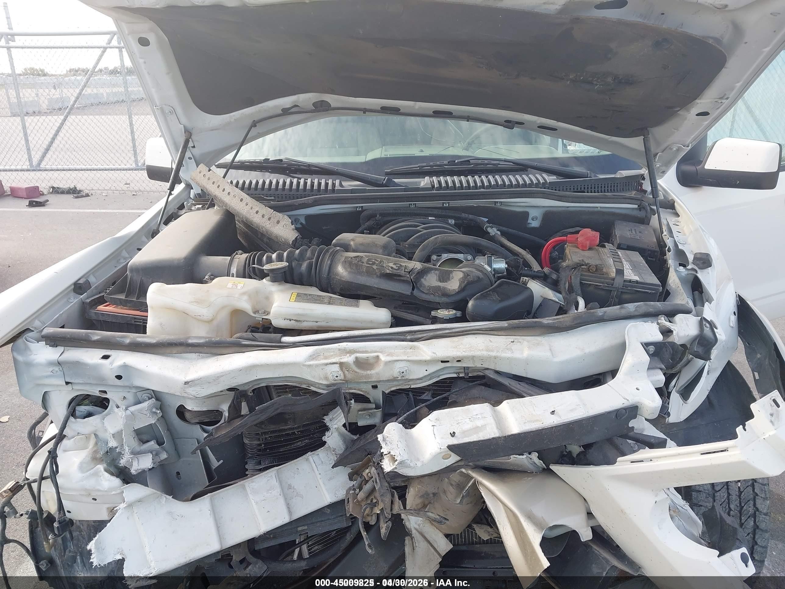 2008 Ford Explorer Eddie Bauer White vin: 1FMEU74808UB07326