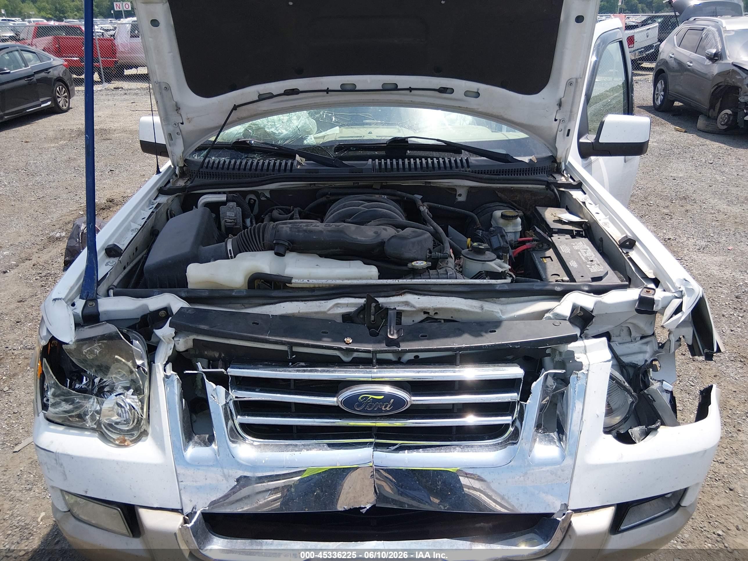 2006 Ford Explorer Eddie Bauer Белый vin: 1FMEU74826UB32161
