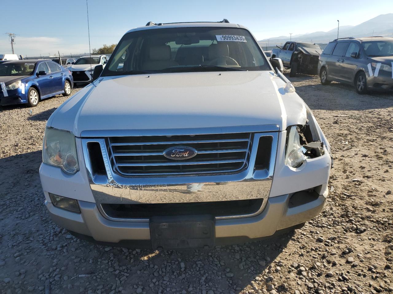 2006 Ford Explorer Eddie Bauer Белый vin: 1FMEU74836UB58428