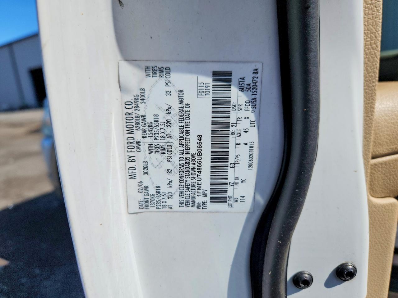 2006 Ford Explorer Eddie Bauer Белый vin: 1FMEU74866UB06548