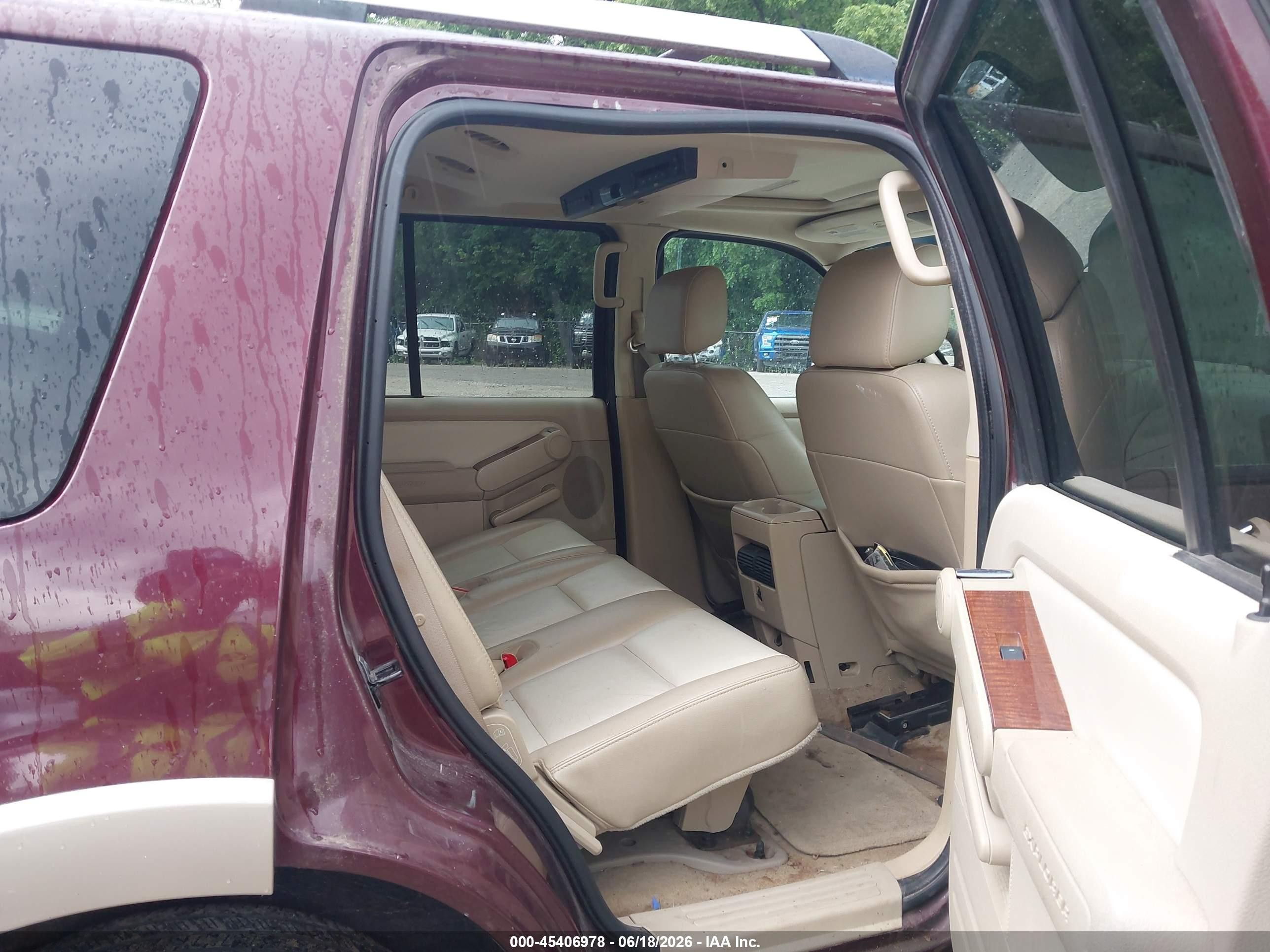 2006 Ford Explorer Eddie Bauer Red vin: 1FMEU74876UB13461
