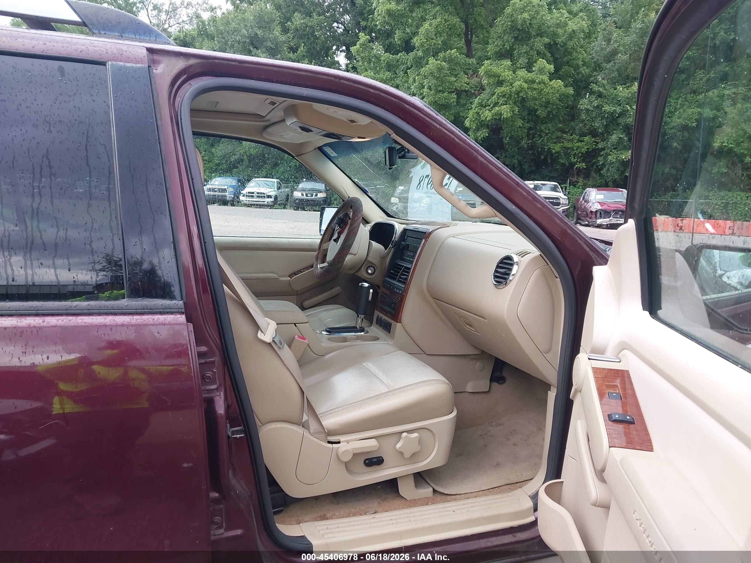 2006 Ford Explorer Eddie Bauer Red vin: 1FMEU74876UB13461