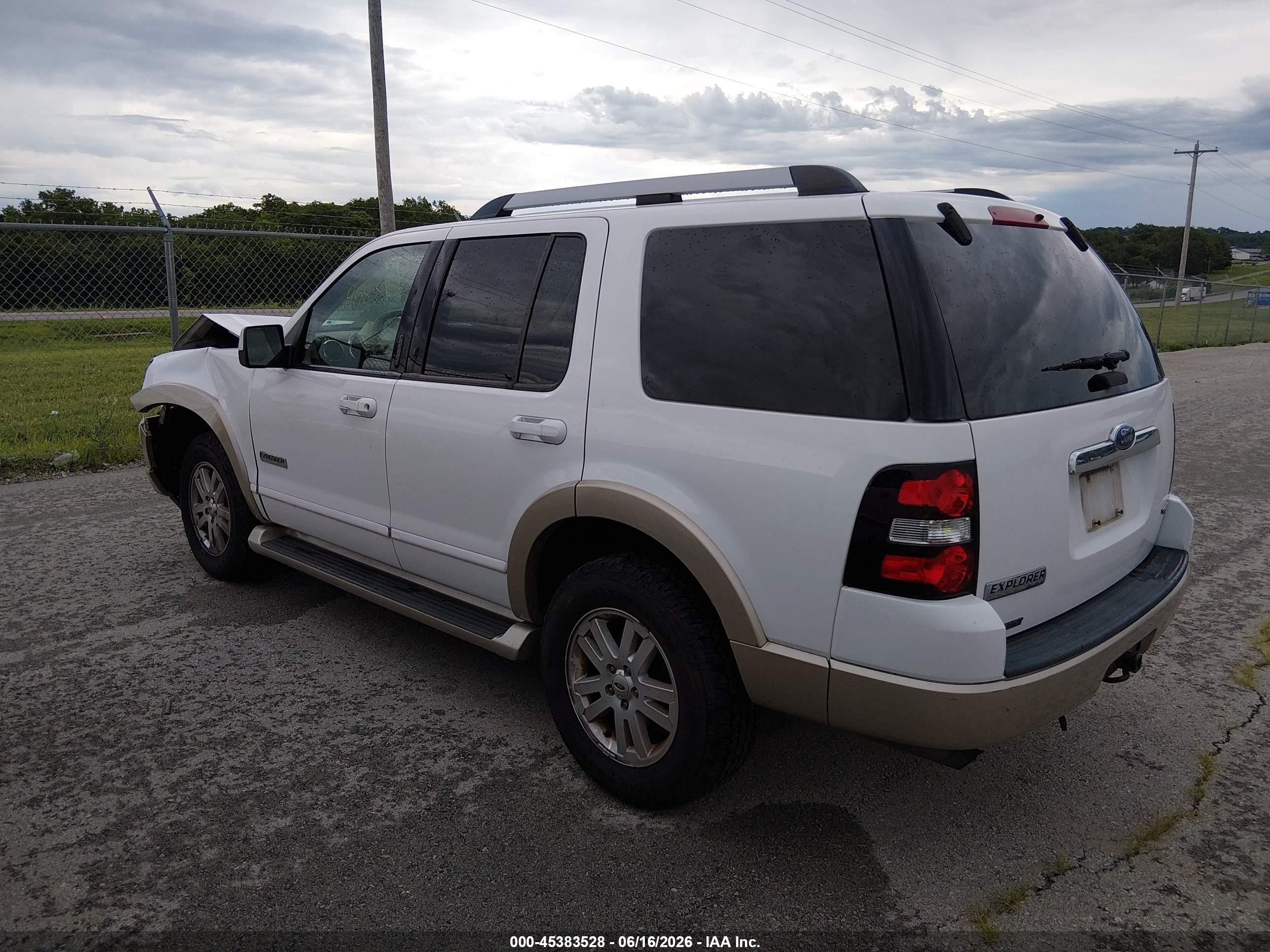2007 Ford Explorer Eddie Bauer White vin: 1FMEU74E07UB16869