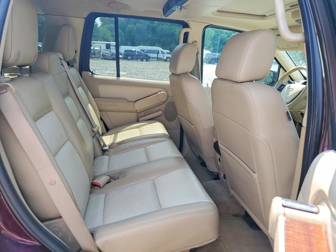 2006 Ford Explorer Eddie Bauer Burgundy vin: 1FMEU74E16UB12148