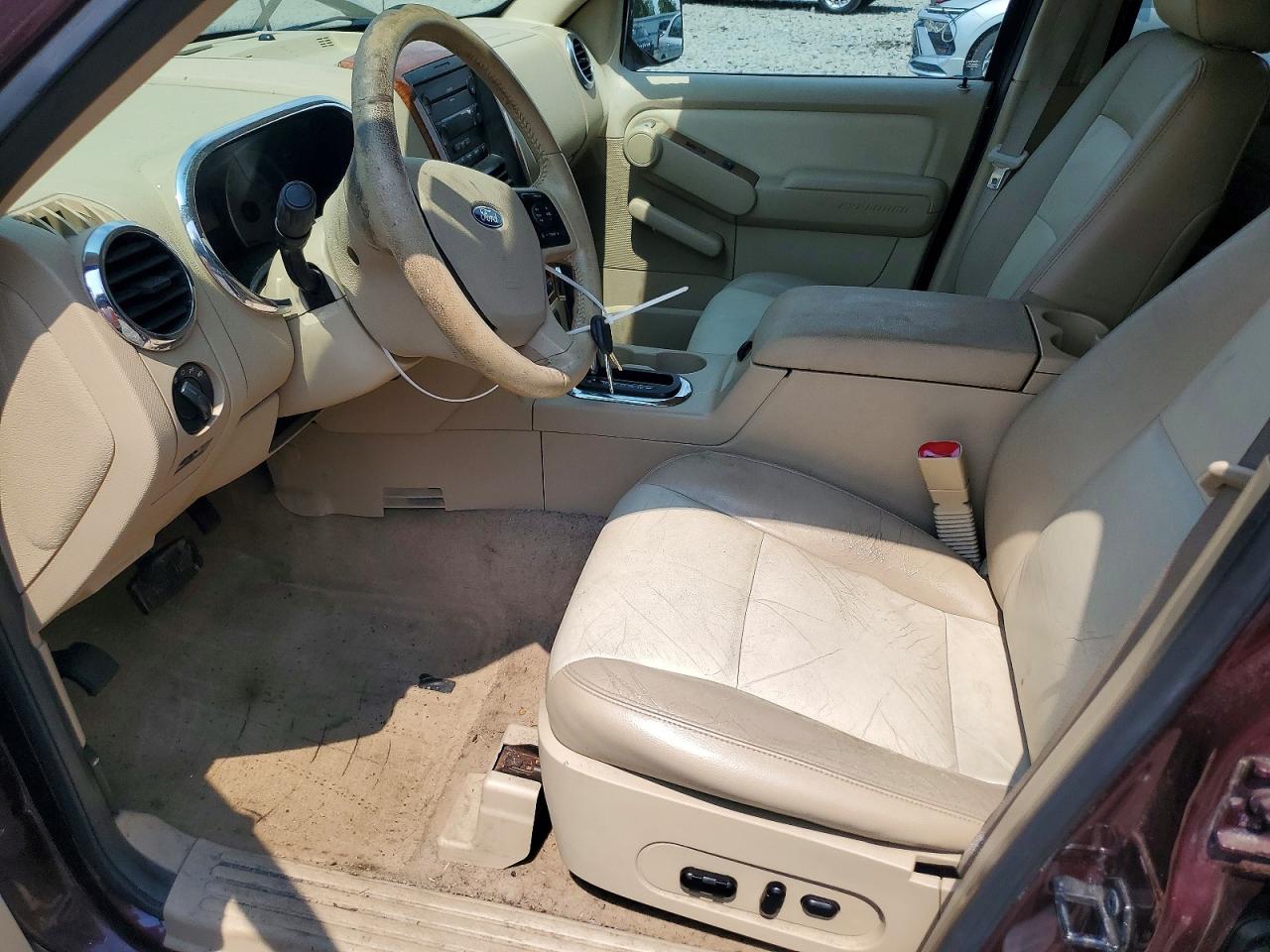 2006 Ford Explorer Eddie Bauer Burgundy vin: 1FMEU74E16UB12148