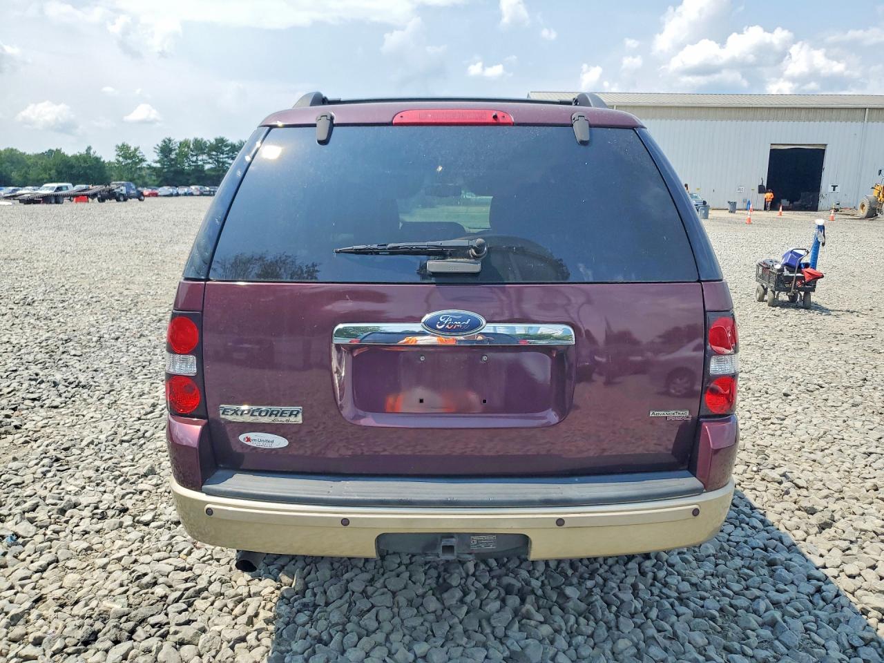 2006 Ford Explorer Eddie Bauer Burgundy vin: 1FMEU74E16UB12148