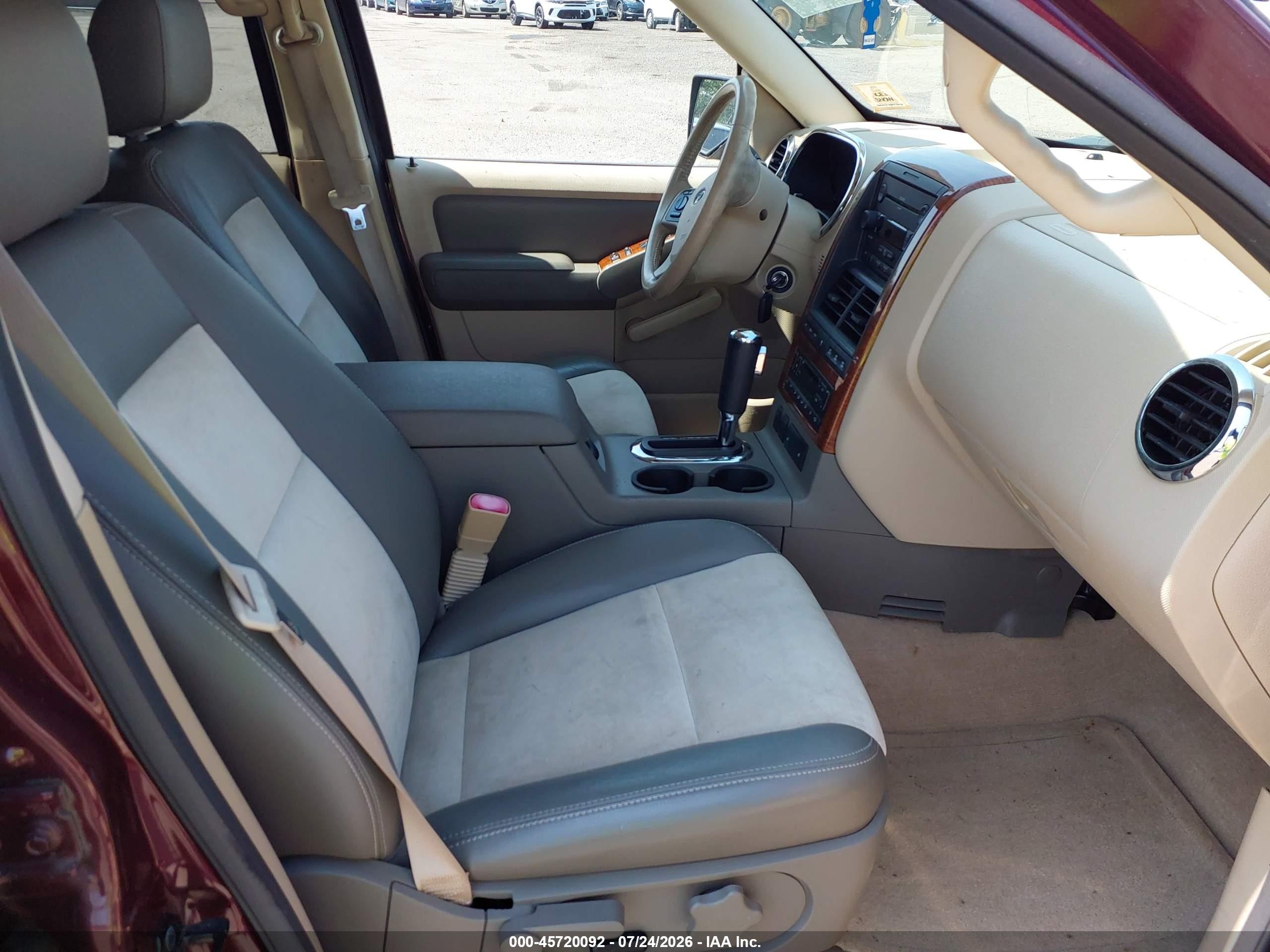 2006 Ford Explorer Eddie Bauer Burgundy vin: 1FMEU74E16UB44002