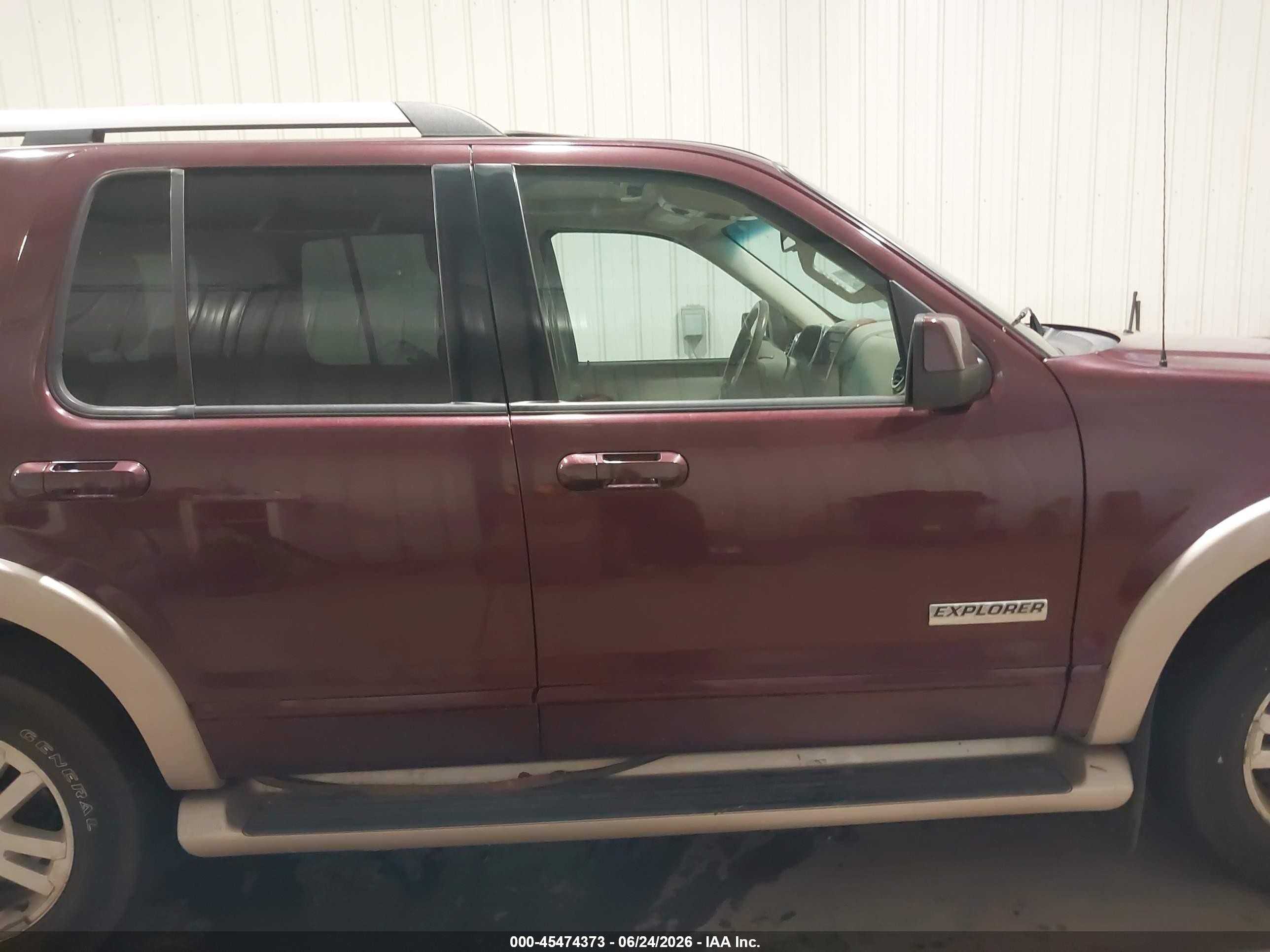 2007 Ford Explorer Eddie Bauer Maroon vin: 1FMEU74E17UB04097