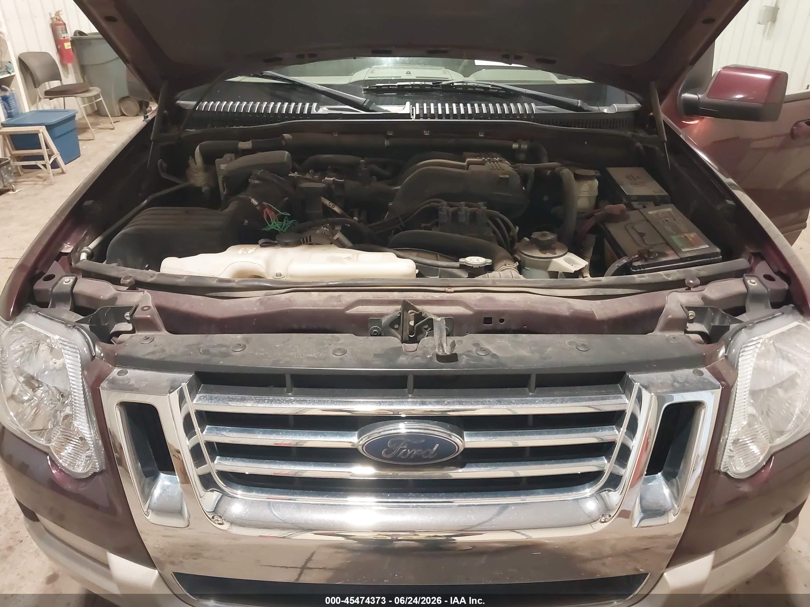 2007 Ford Explorer Eddie Bauer Maroon vin: 1FMEU74E17UB04097